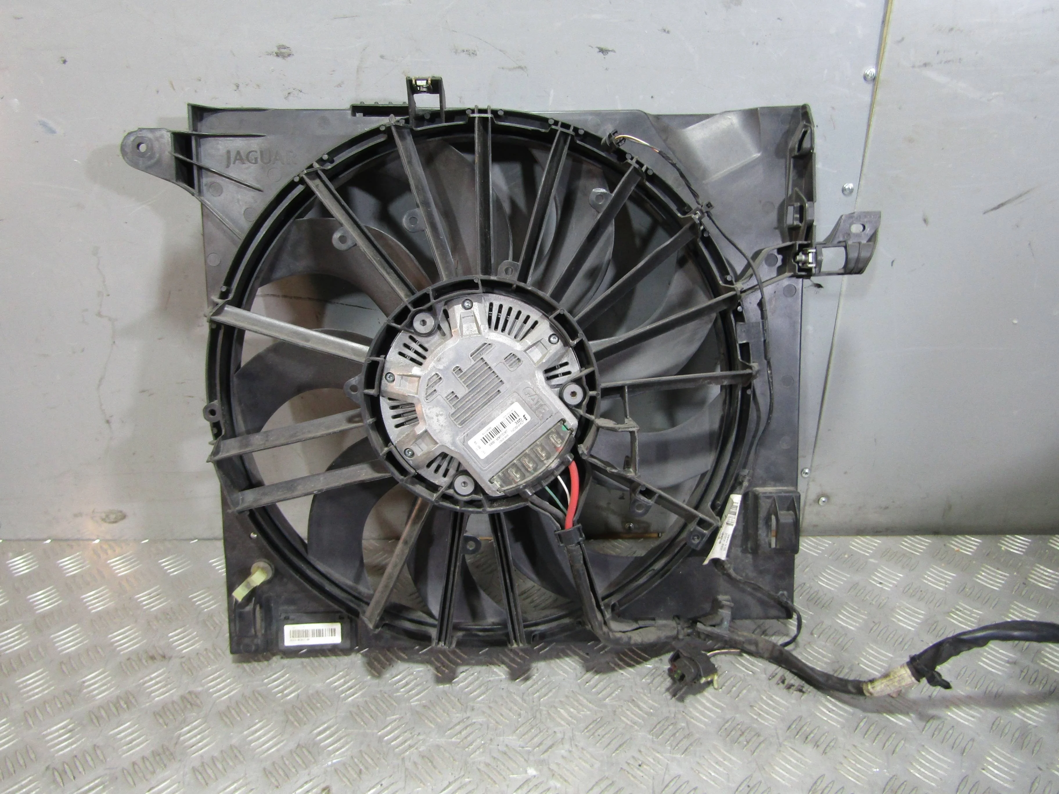 Вентилятор радиатора JAGUAR XF I рестайлинг (2011
