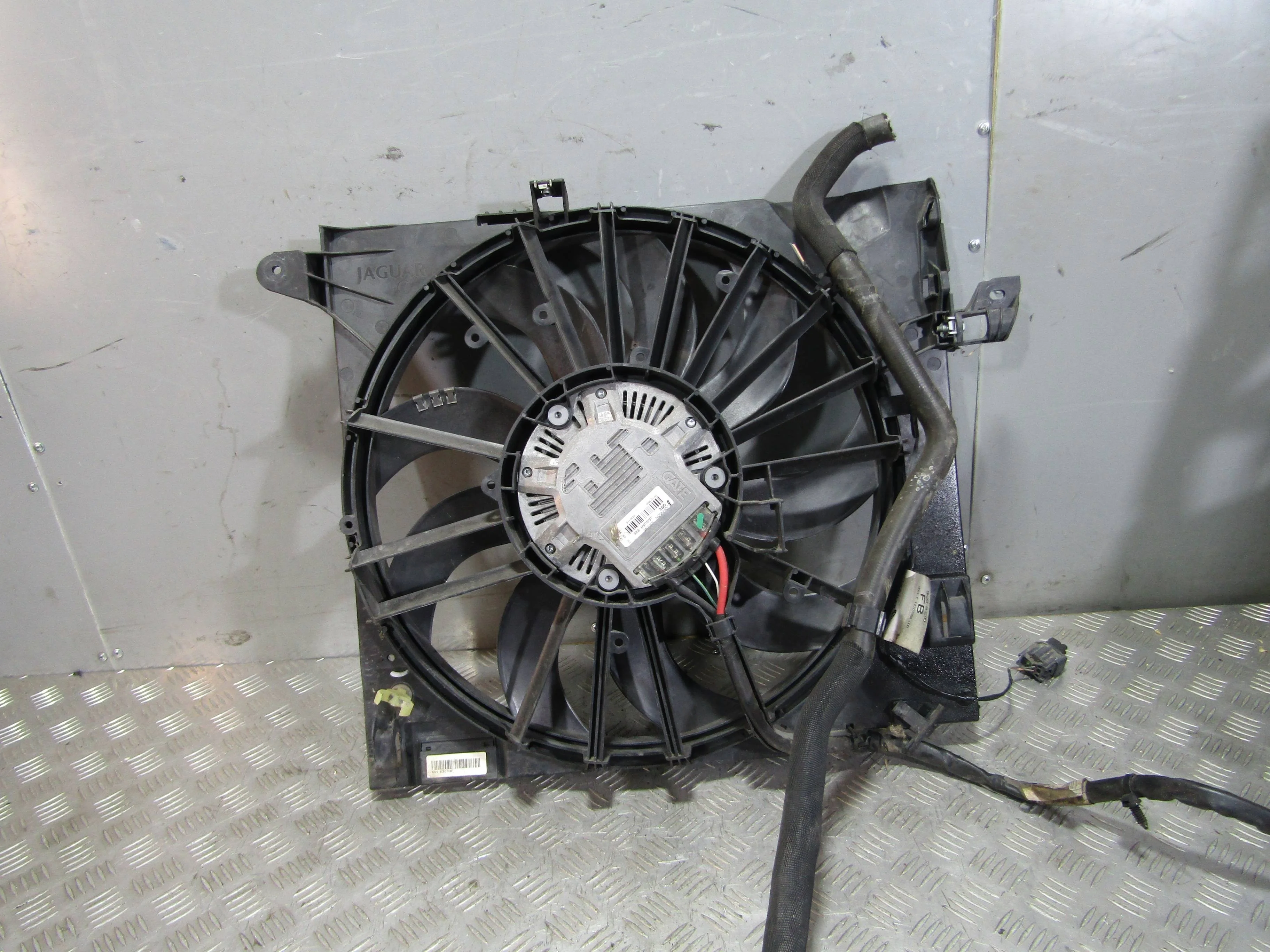 Вентилятор радиатора JAGUAR XF I рестайлинг (2011