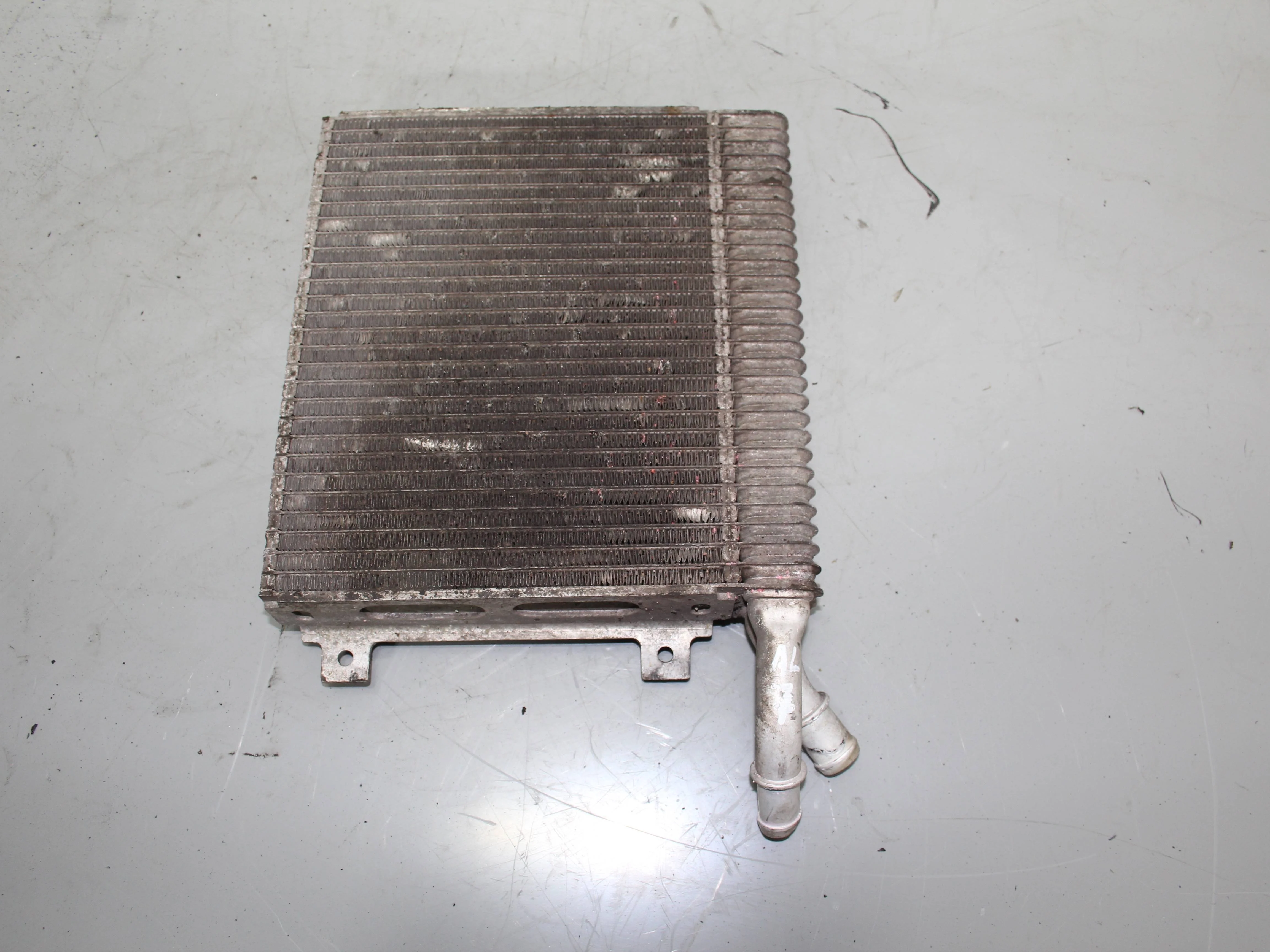 Радиатор дополнительный правый JAGUAR XF I рестай