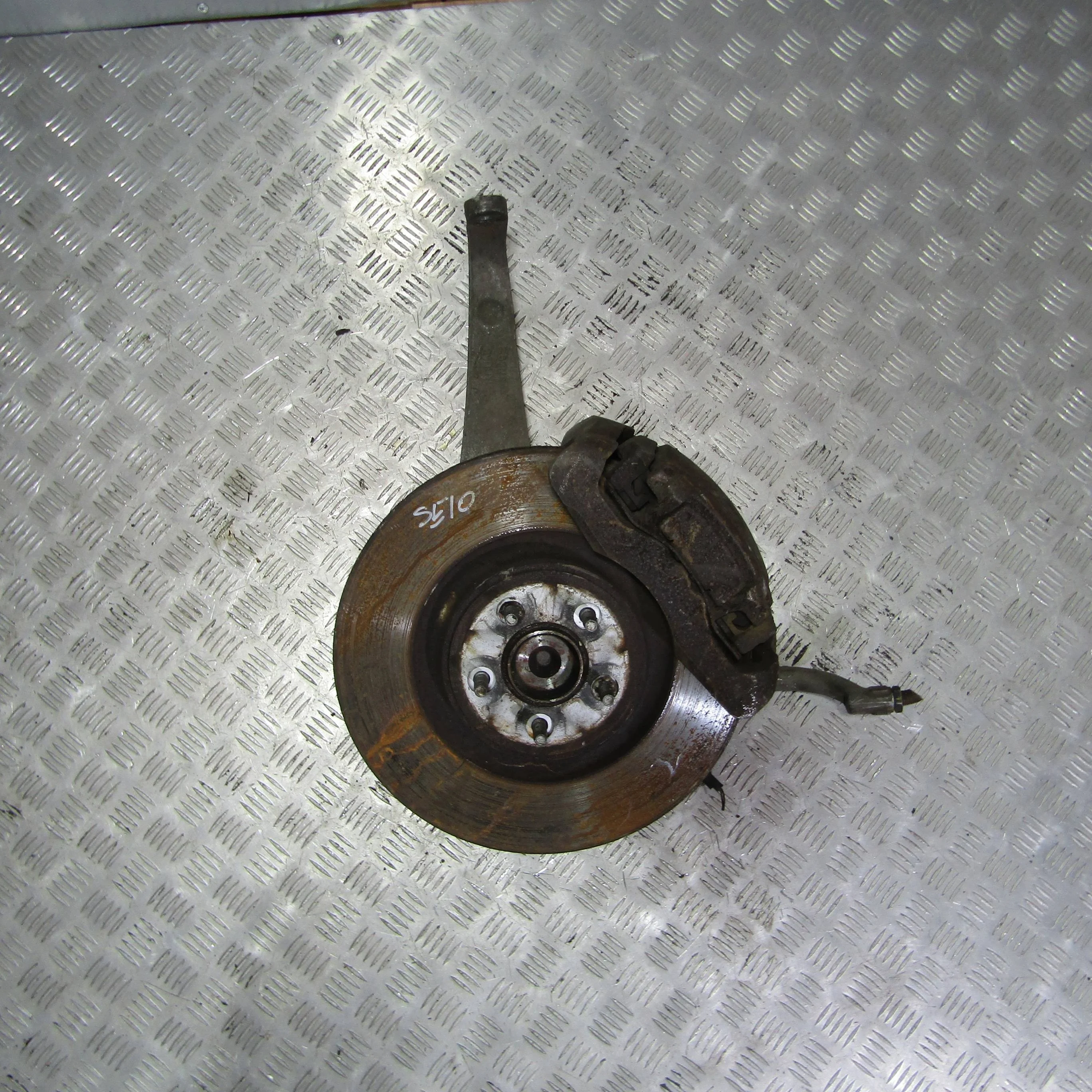 Кулак поворотный передний левый JAGUAR XF I реста