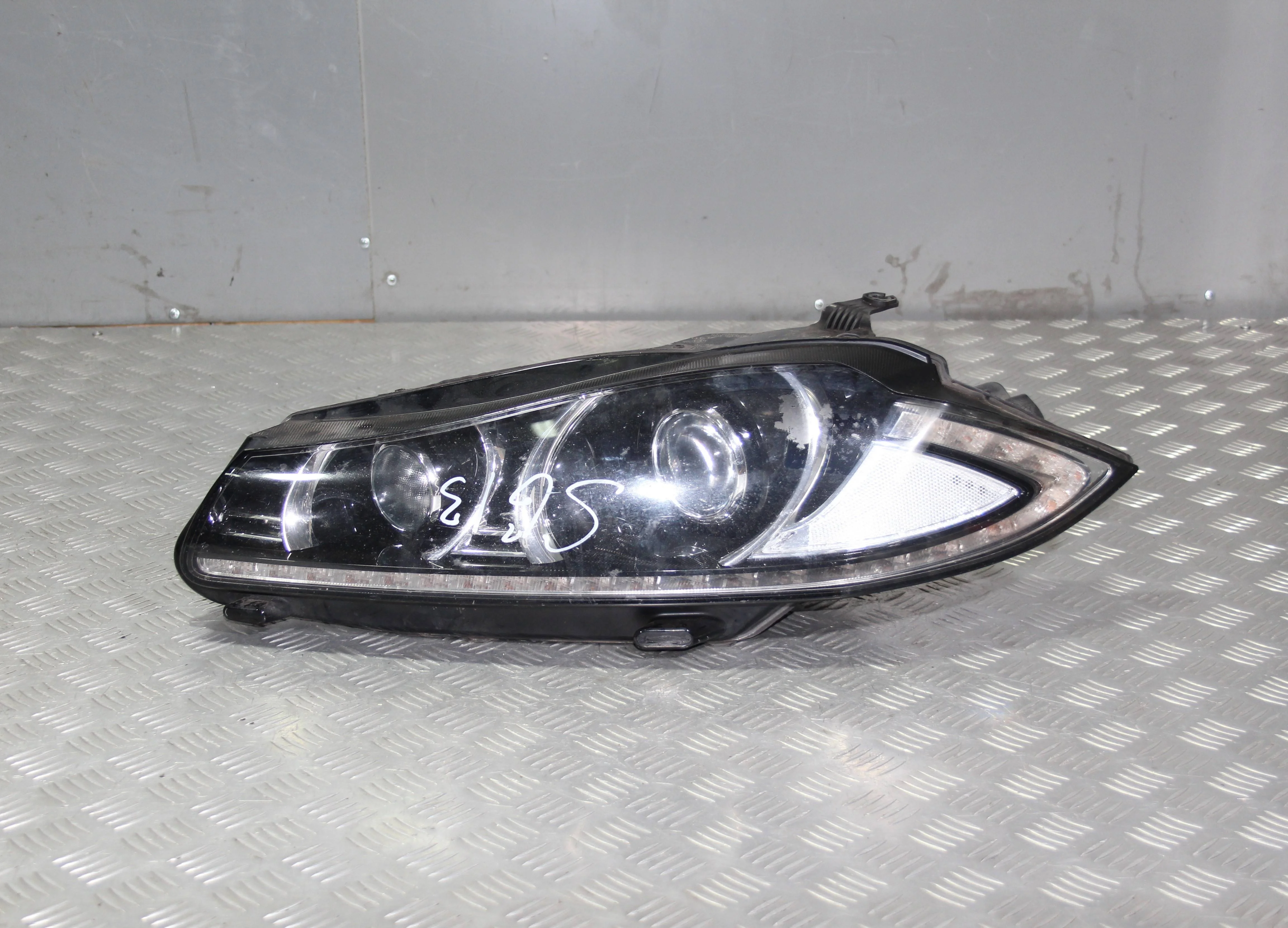 Фара левая JAGUAR XF I рестайлинг (2011—2015)