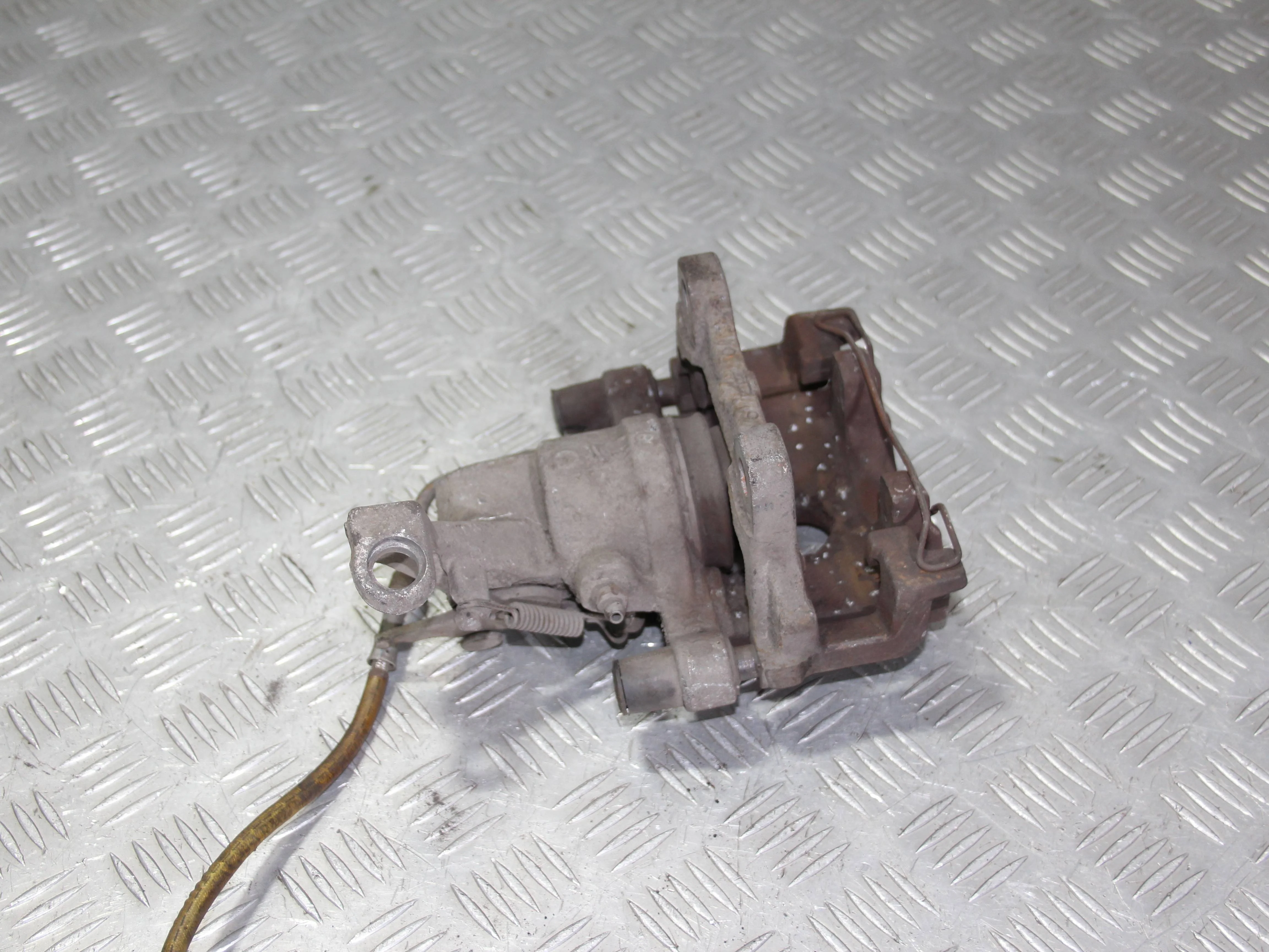 Суппорт задний левый JAGUAR XF I рестайлинг (2011