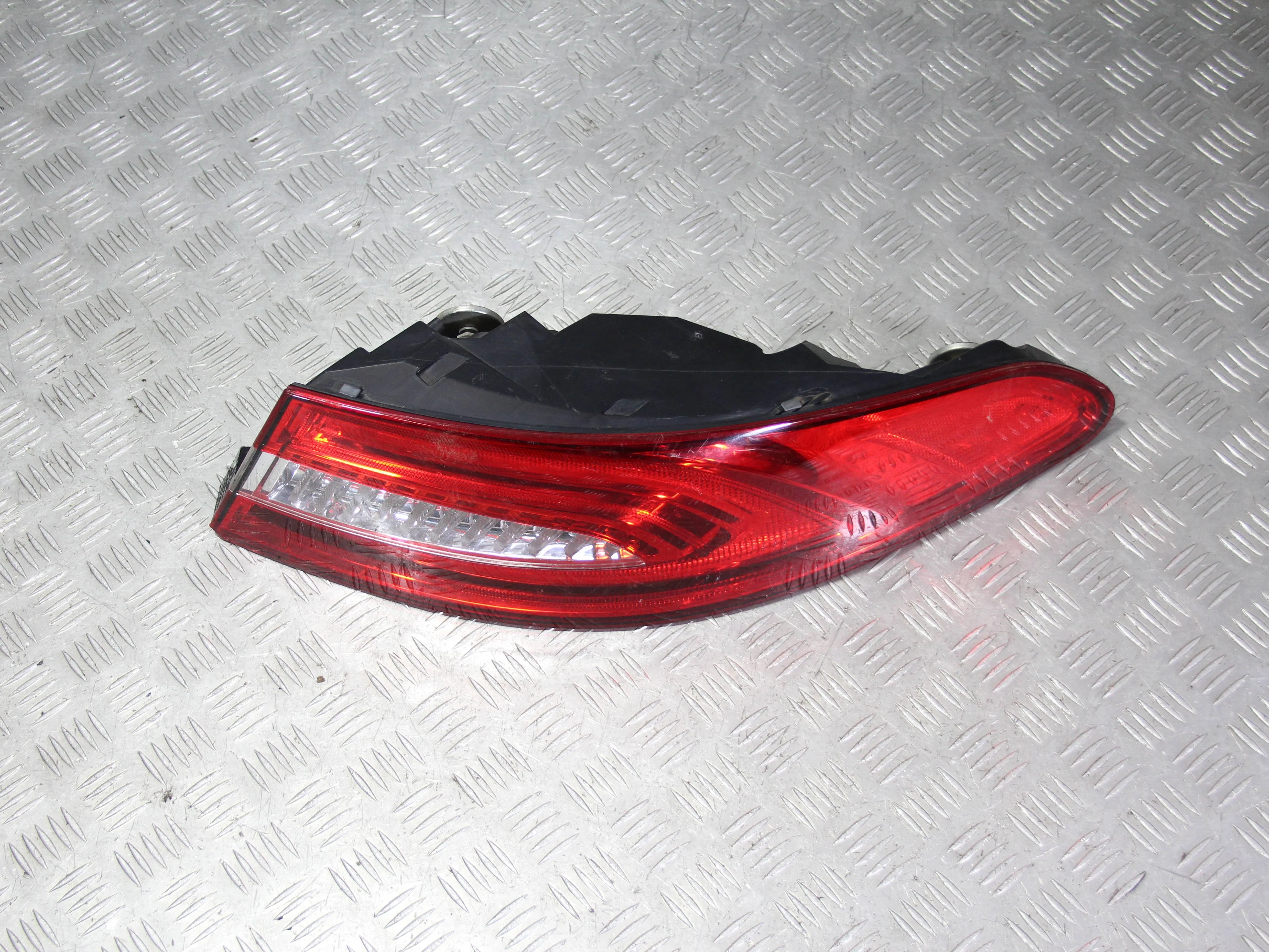 Фонарь задний наружный правый JAGUAR XF I рестайл