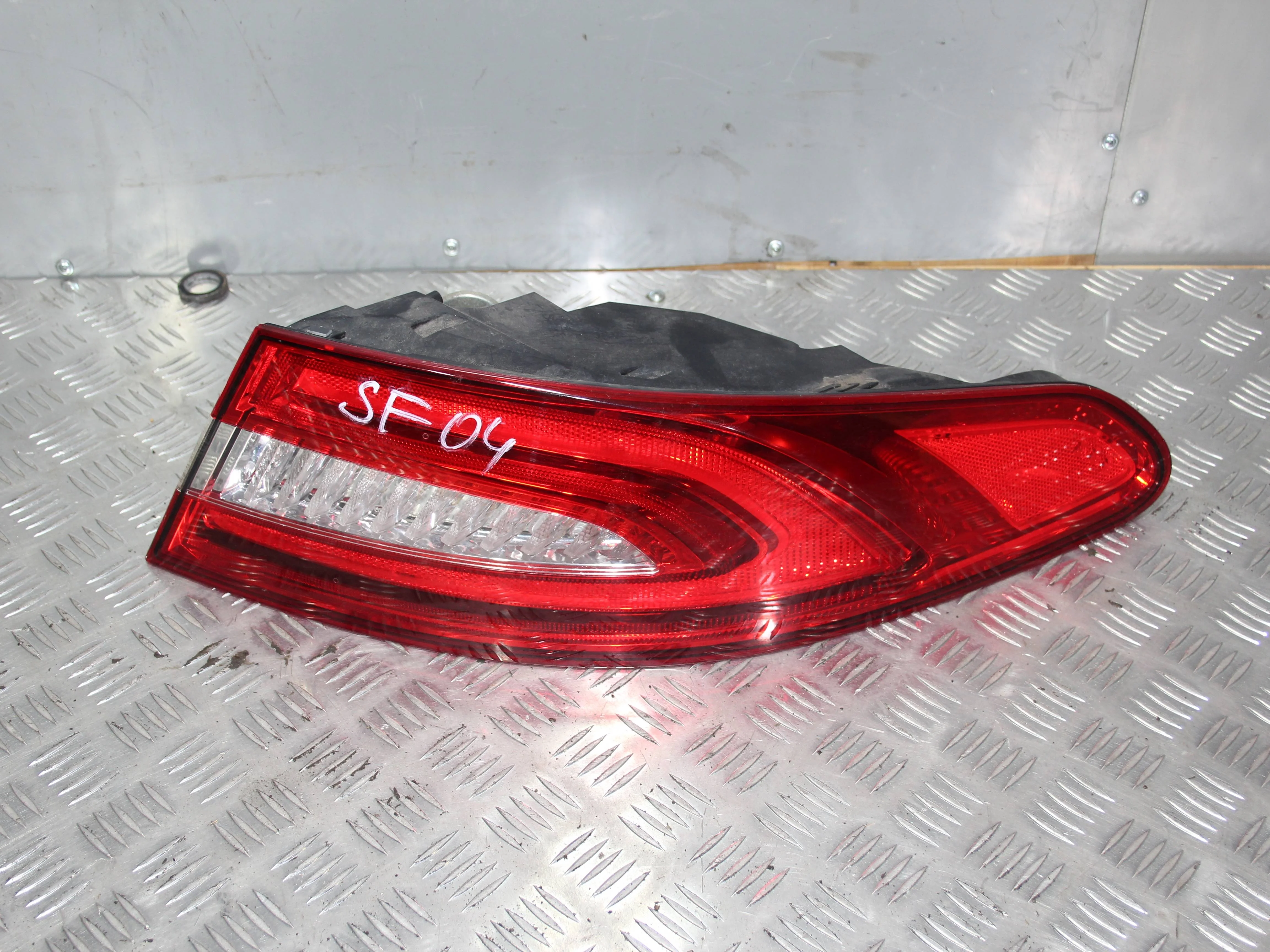 Фонарь задний правый JAGUAR XF I рестайлинг (2011