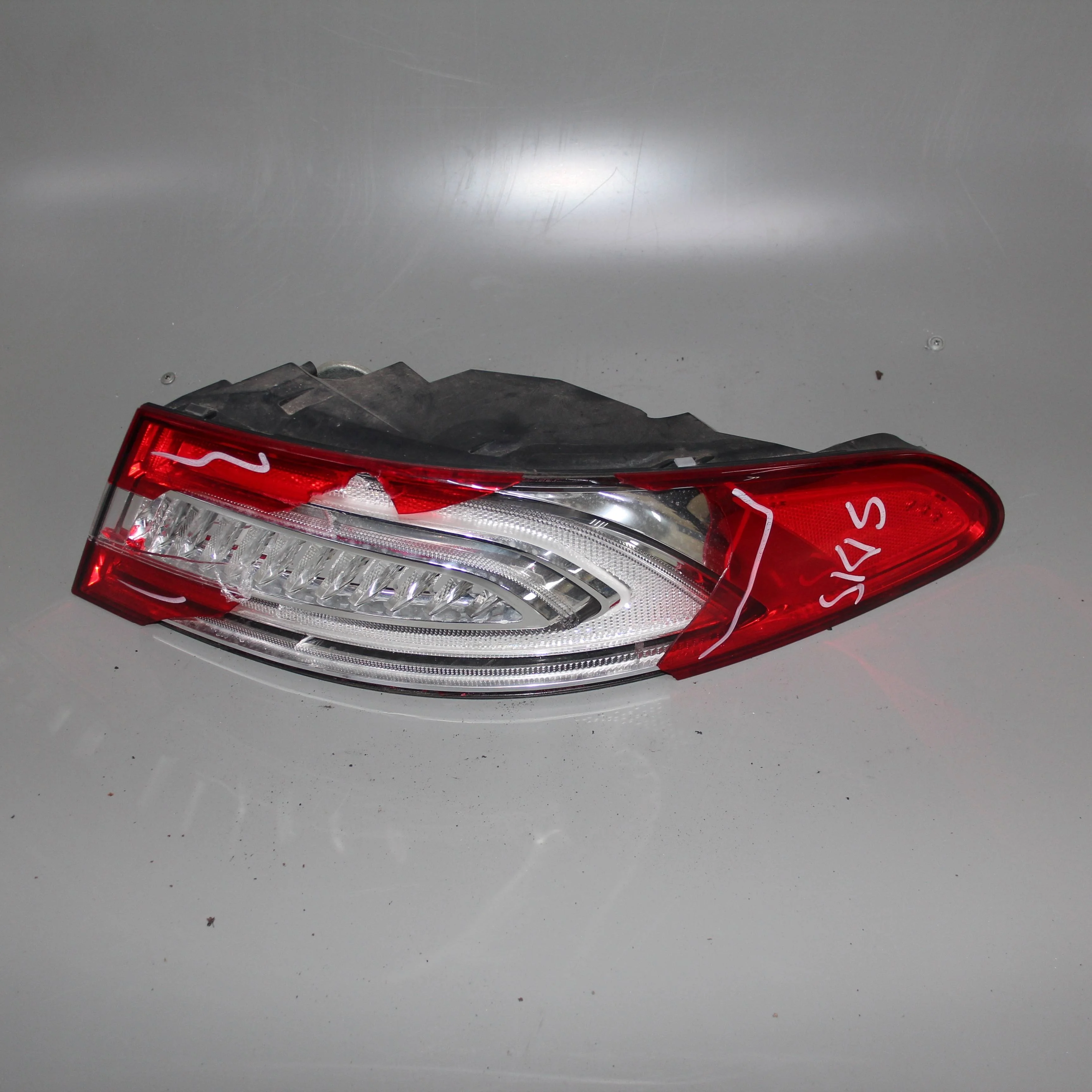 Фонарь задний правый JAGUAR XF I рестайлинг (2011