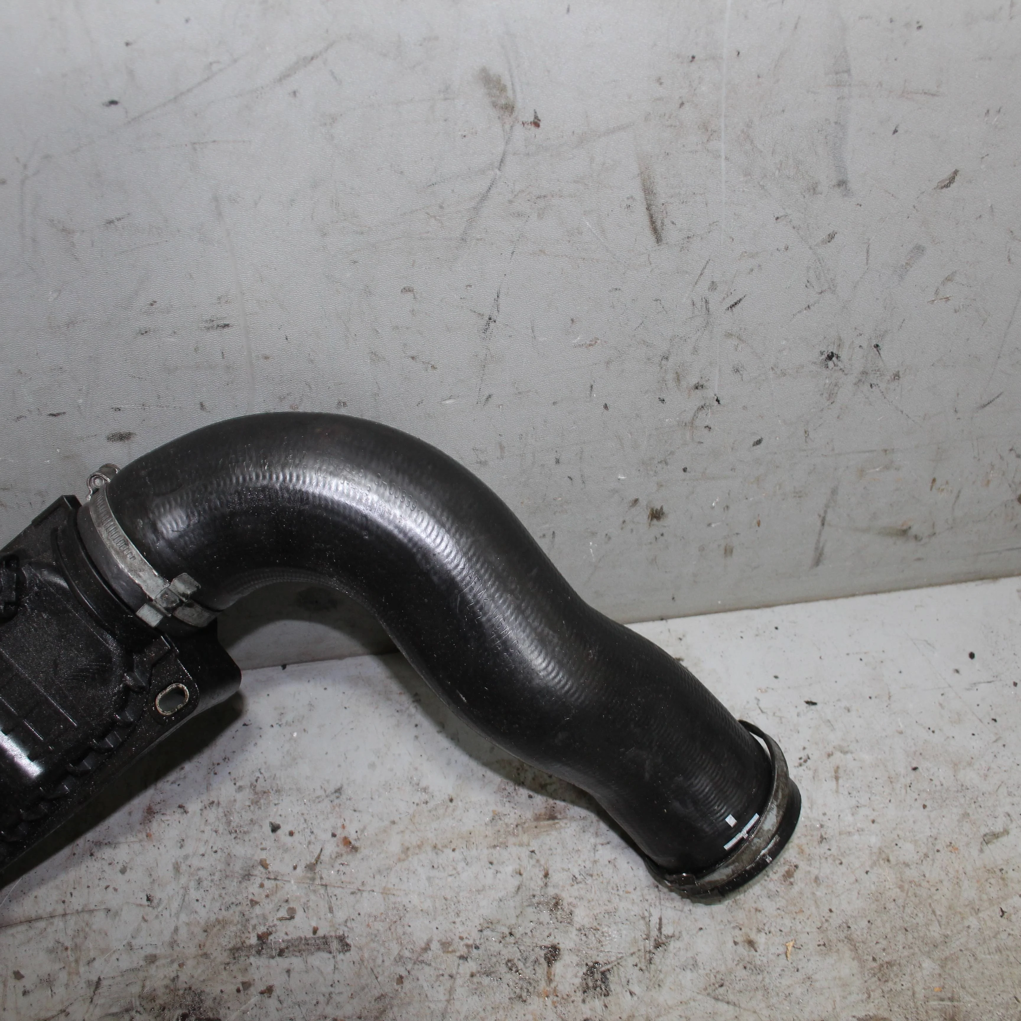 Патрубок интеркулера JAGUAR XF I рестайлинг (2011