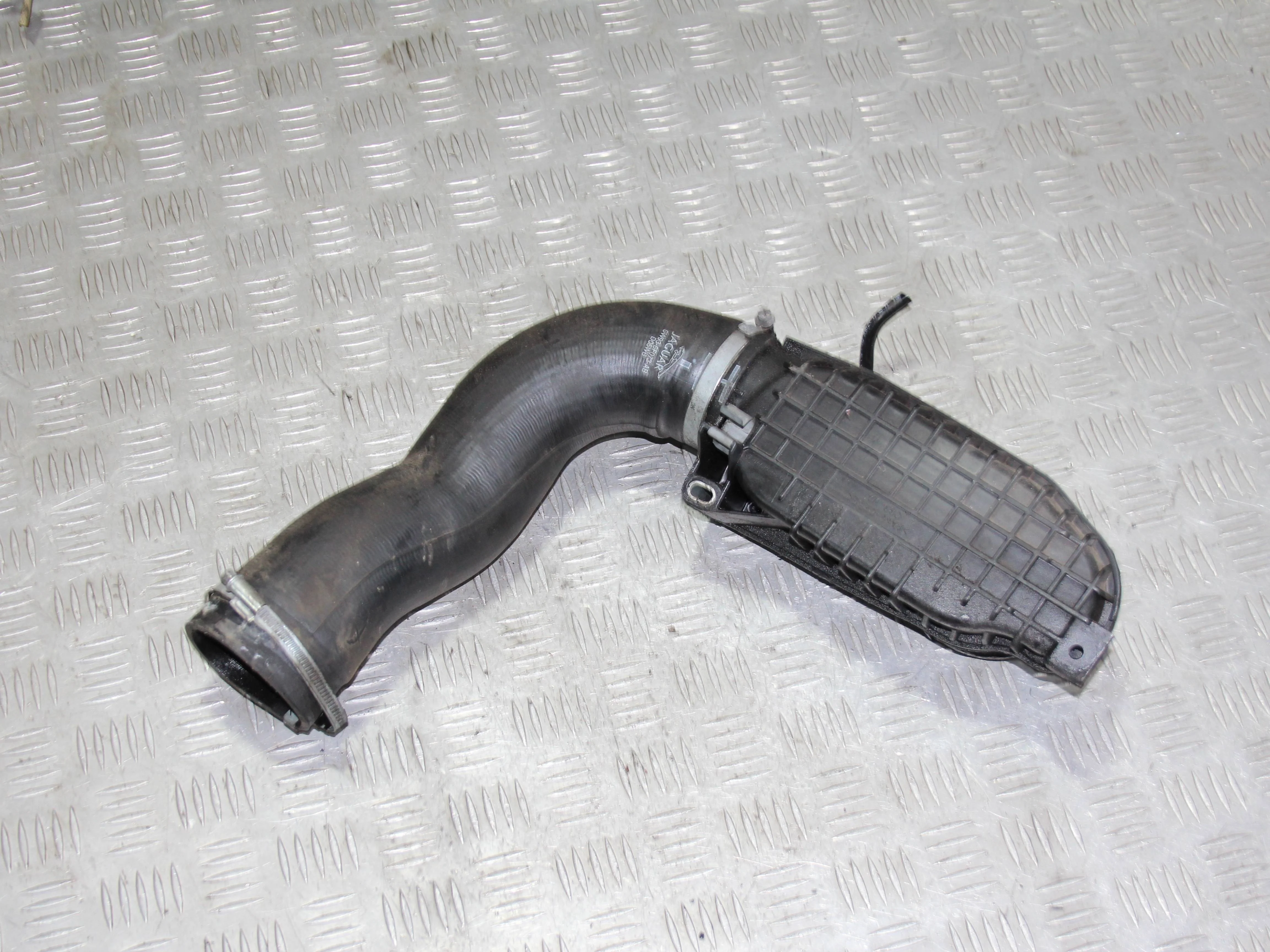 Патрубок интеркулера JAGUAR XF I рестайлинг (2011