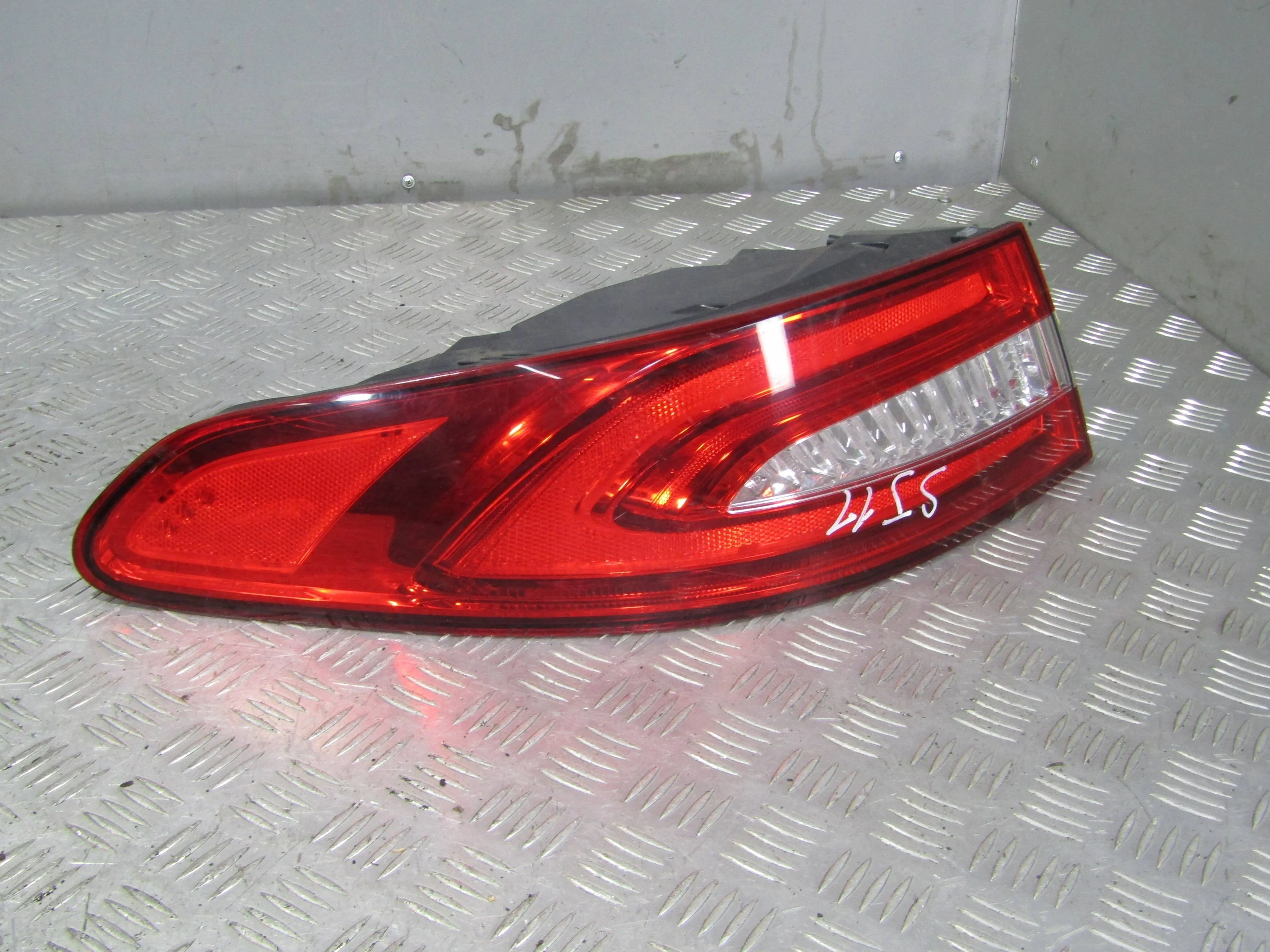 Фонарь внешний левый JAGUAR XF I рестайлинг (2011