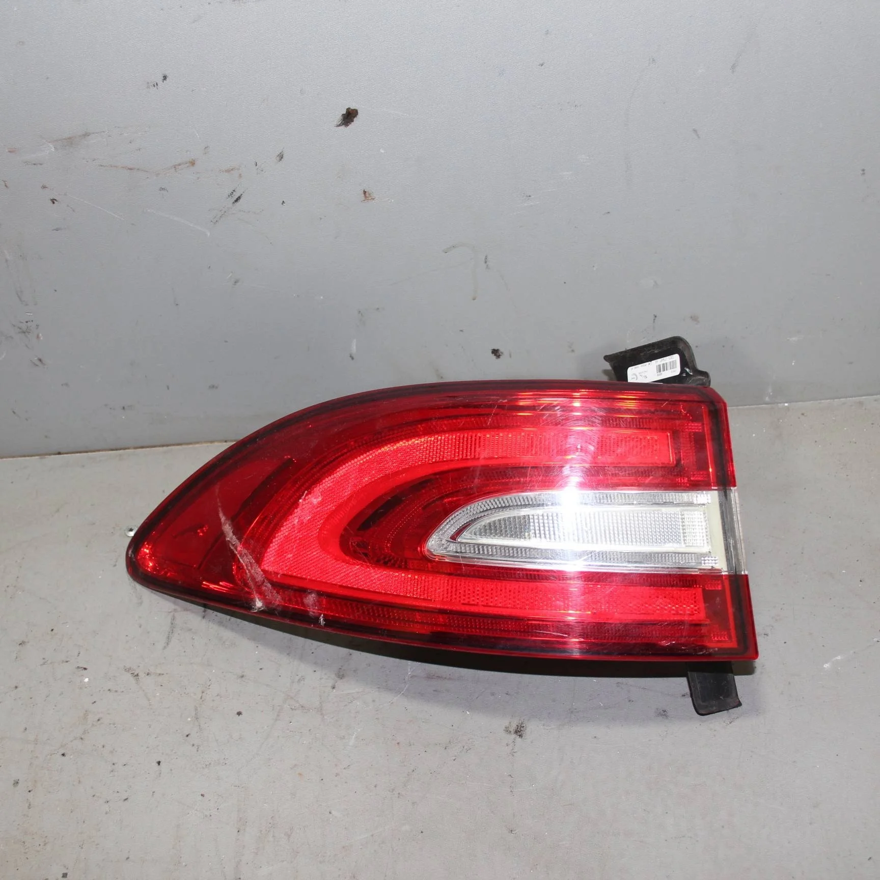 Фонарь внешний левый JAGUAR XF I рестайлинг (2011