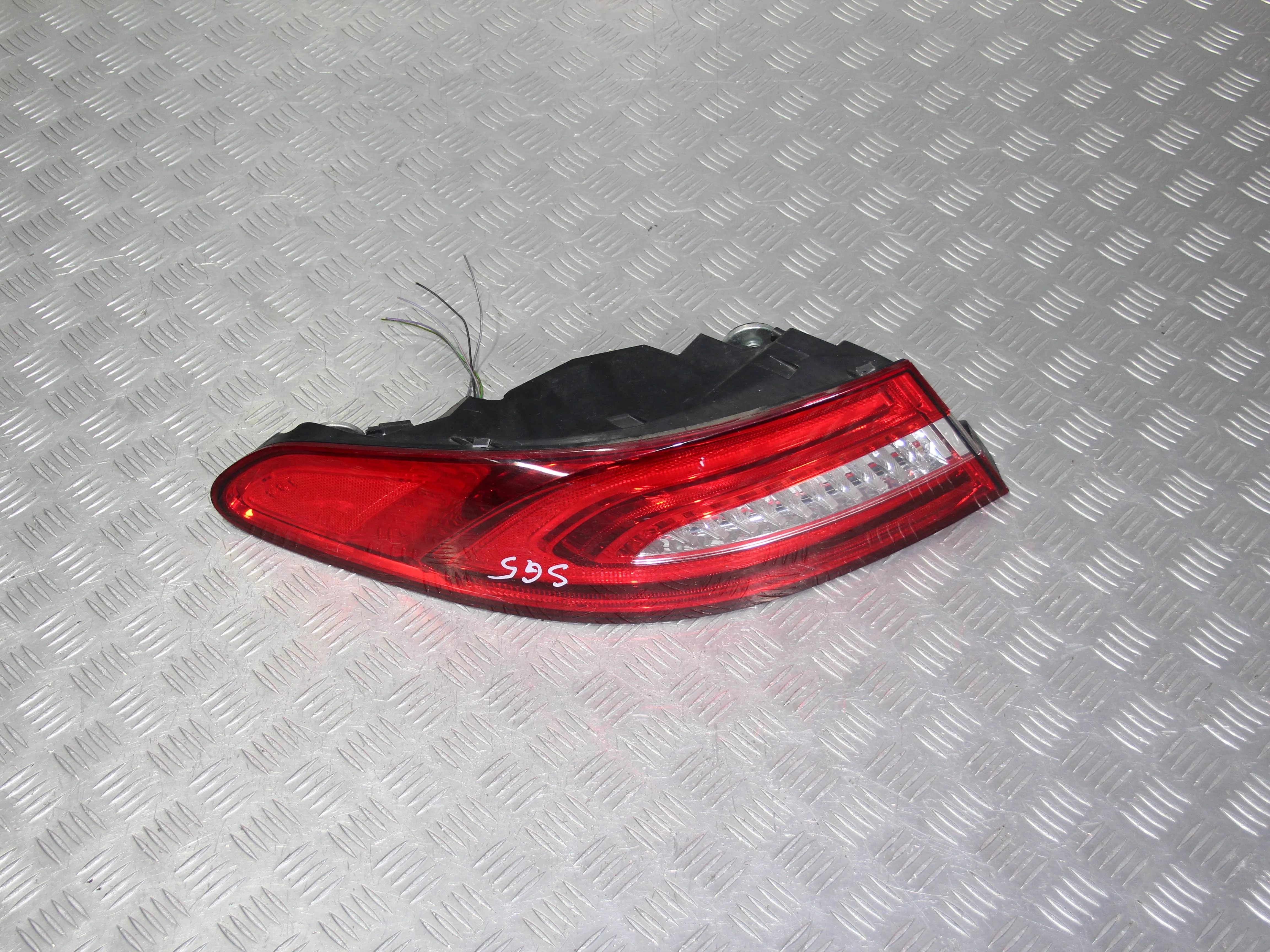 Фонарь задний наружный левый JAGUAR XF I рестайли