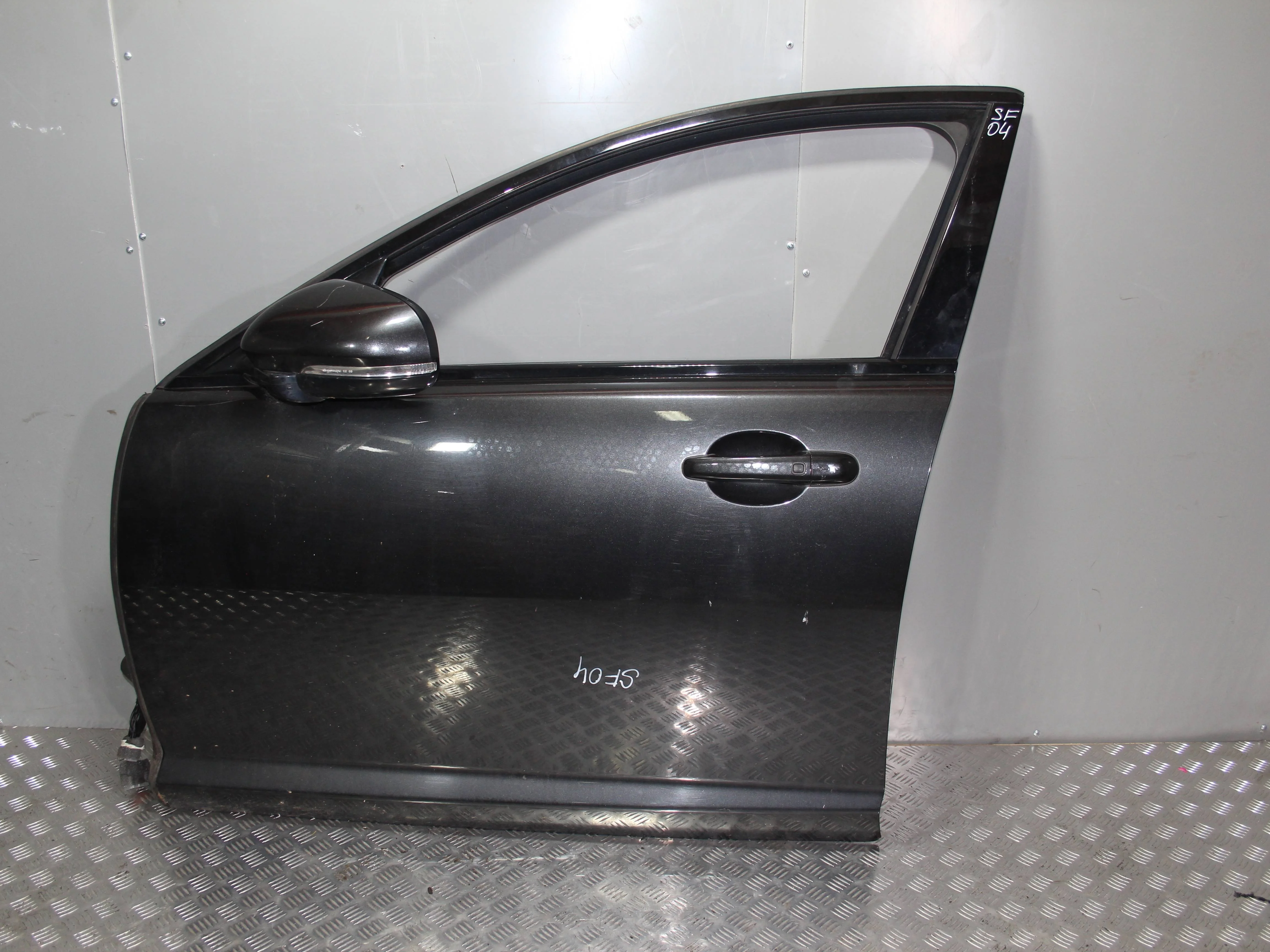 Дверь передняя левая JAGUAR XF I рестайлинг (2011