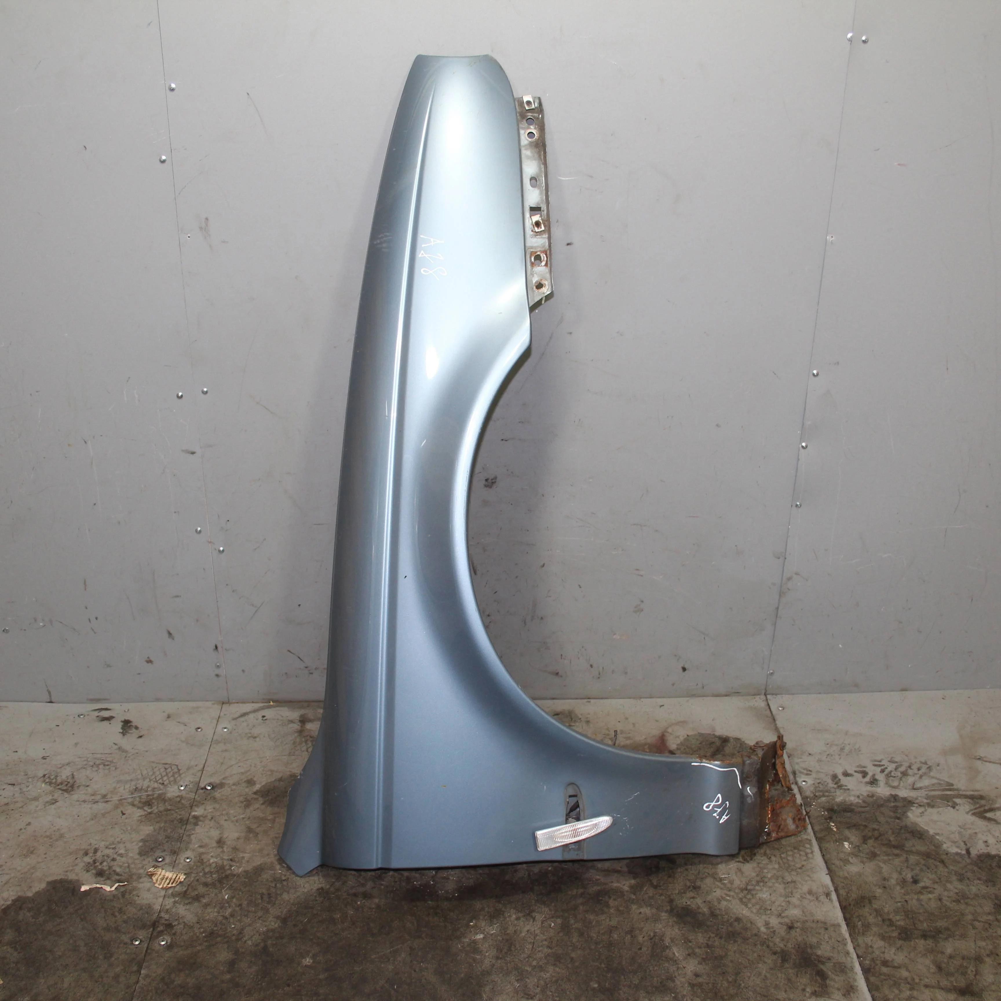 Крыло переднее правое JAGUAR X-type I (2001—2009)