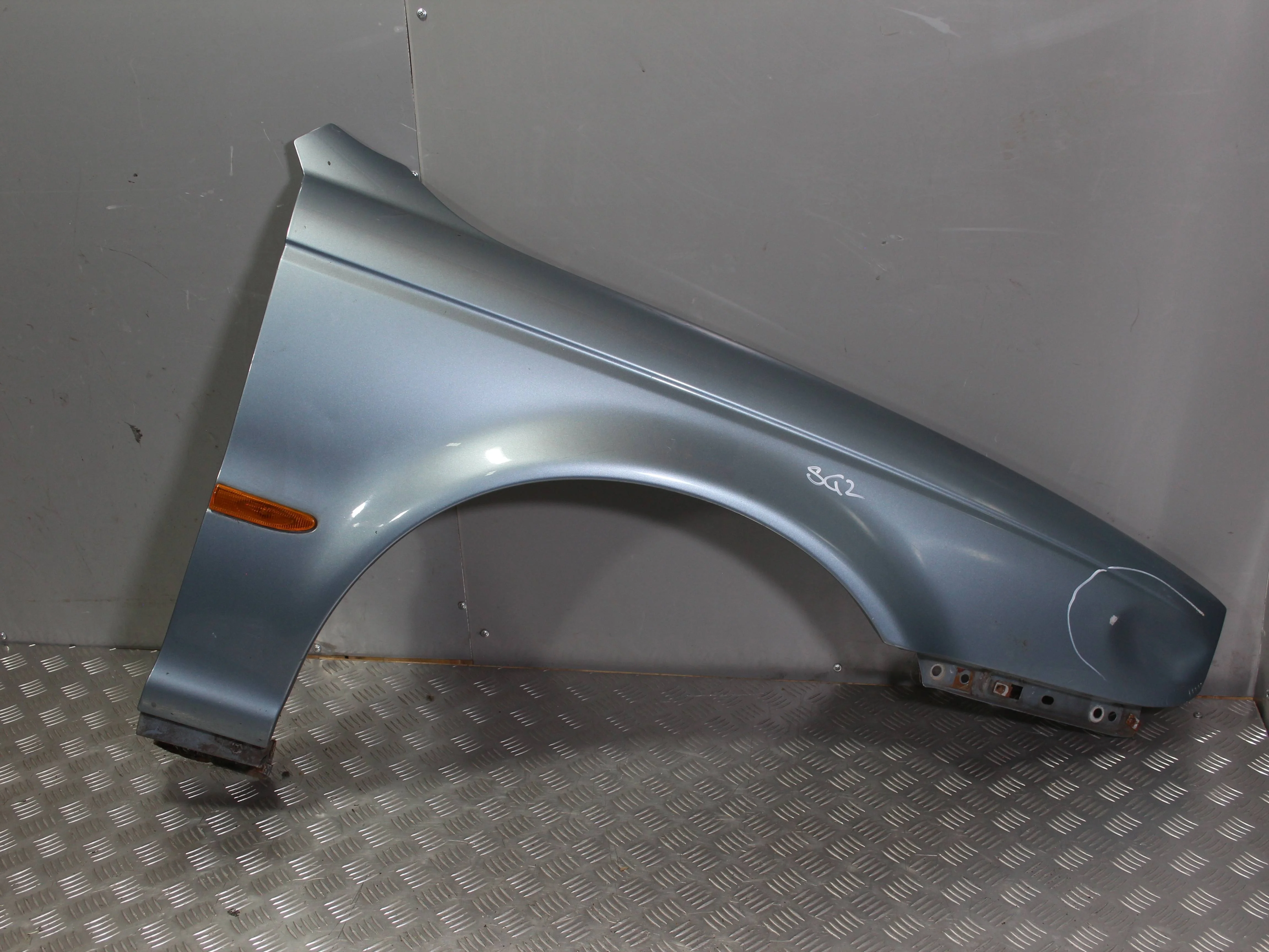 Крыло переднее правое JAGUAR X-type I (2001—2009)