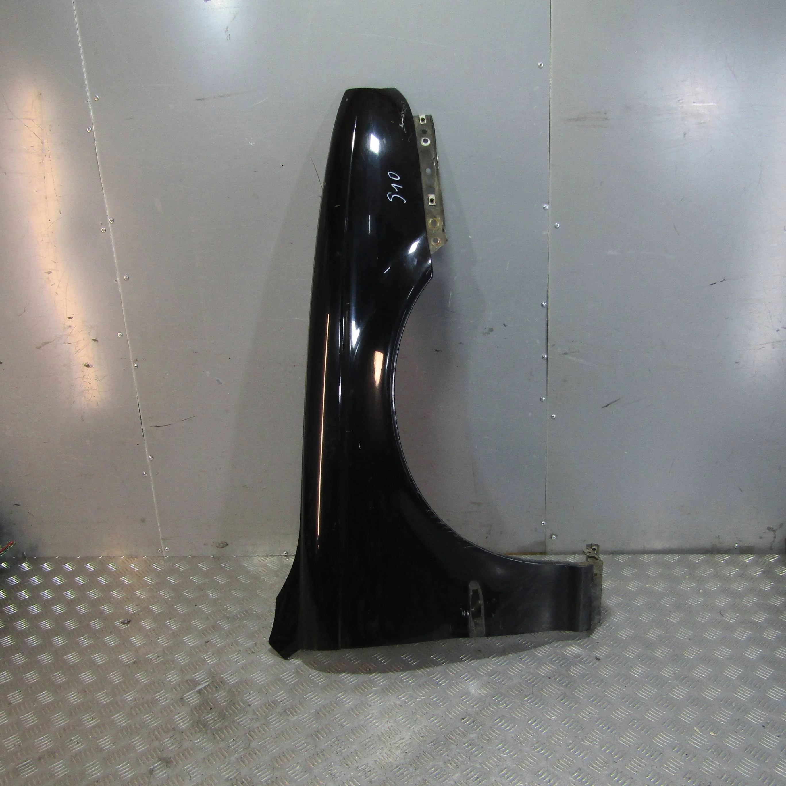 Крыло переднее правое JAGUAR X-type I (2001—2009)