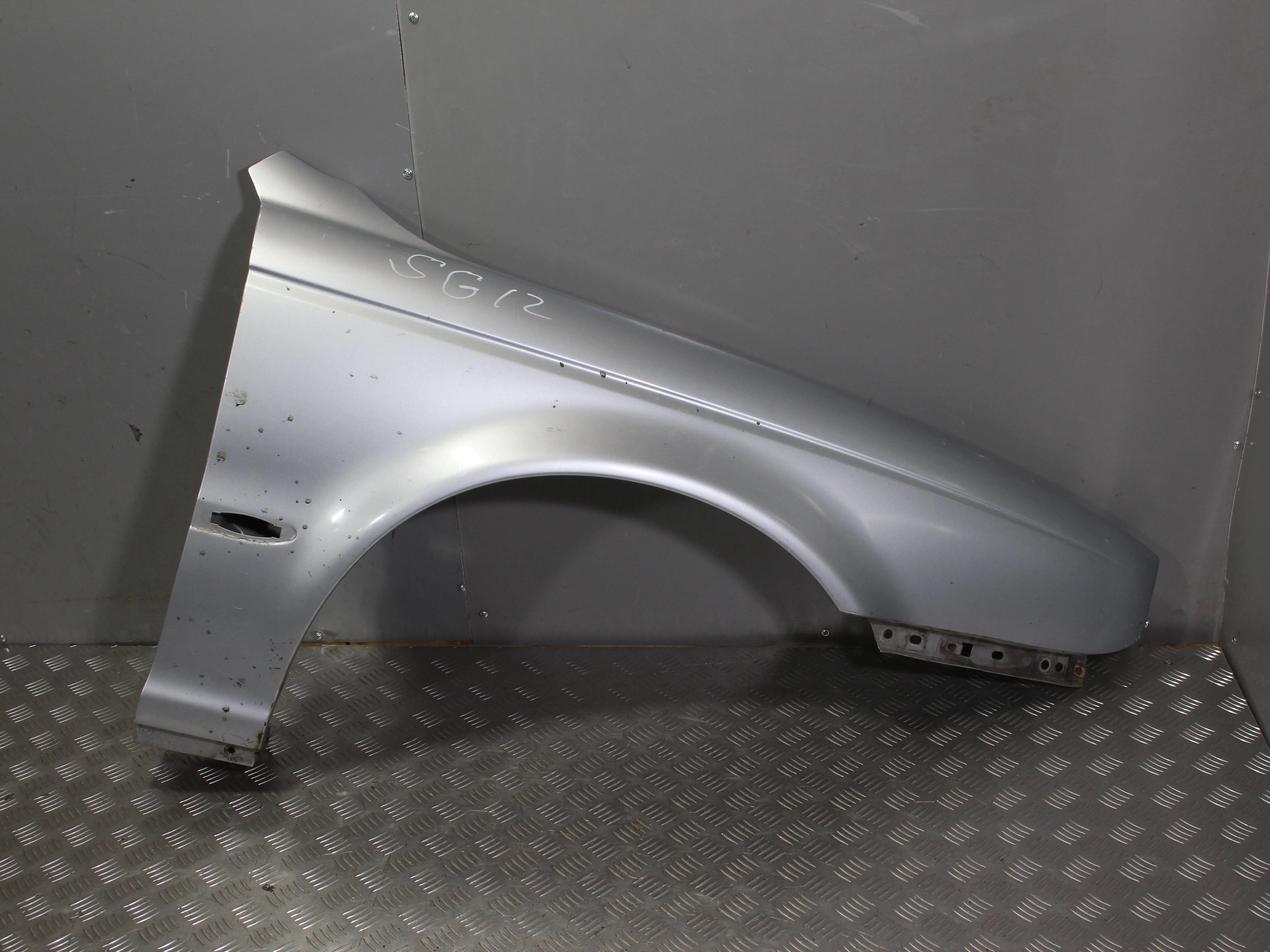 Крыло переднее правое JAGUAR X-type I (2001—2009)
