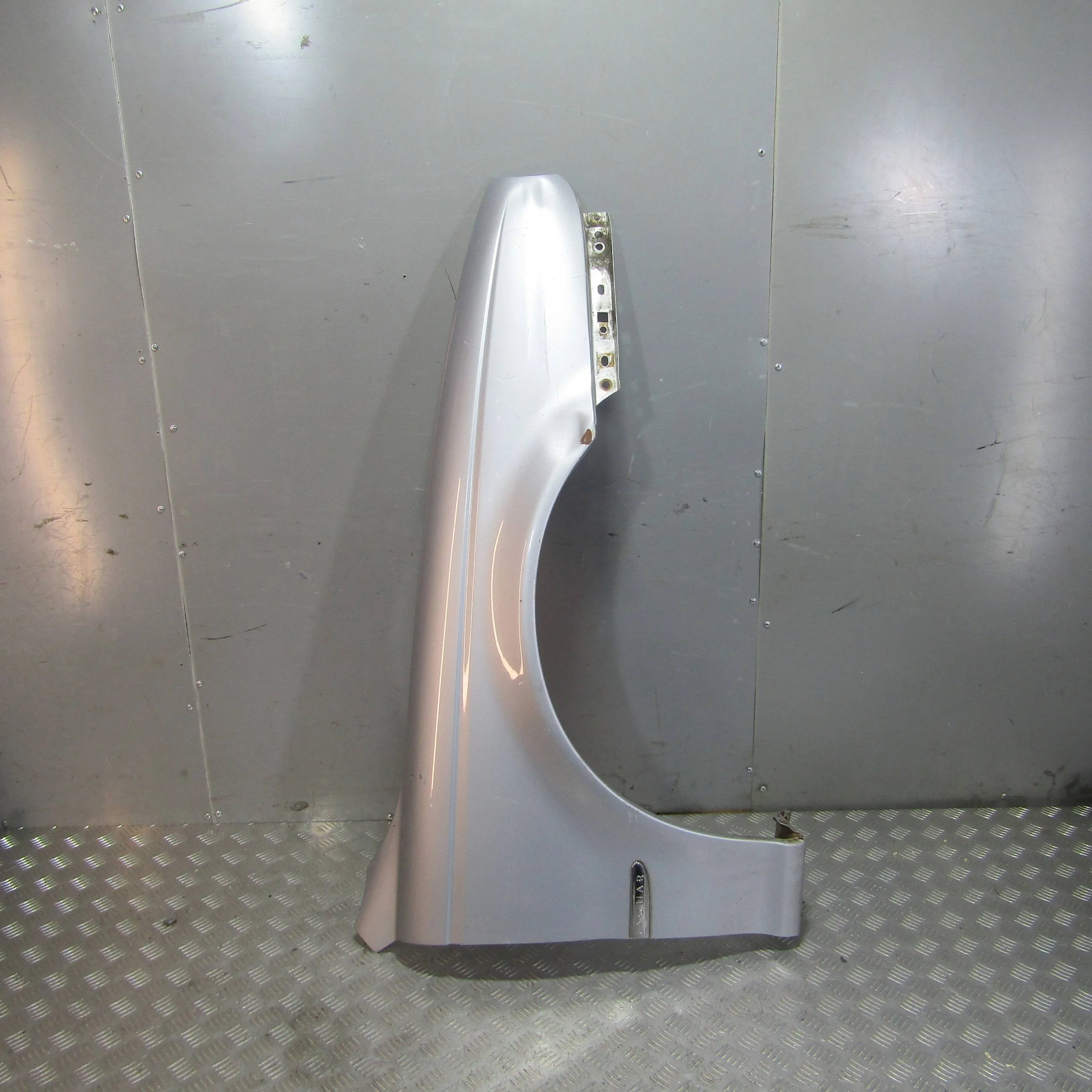 Крыло переднее правое JAGUAR X-type I (2001—2009)