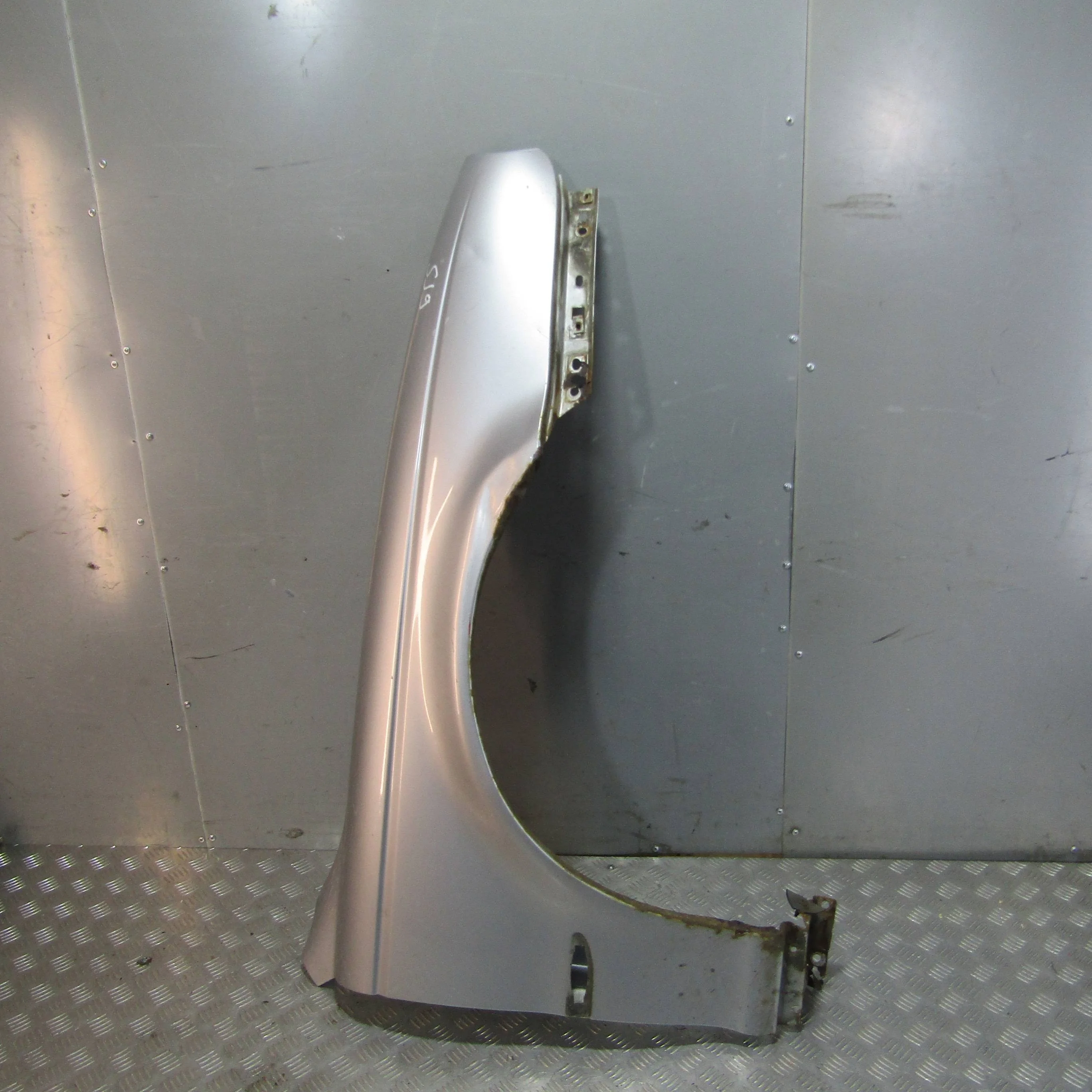 Крыло переднее правое JAGUAR X-type I (2001—2009)