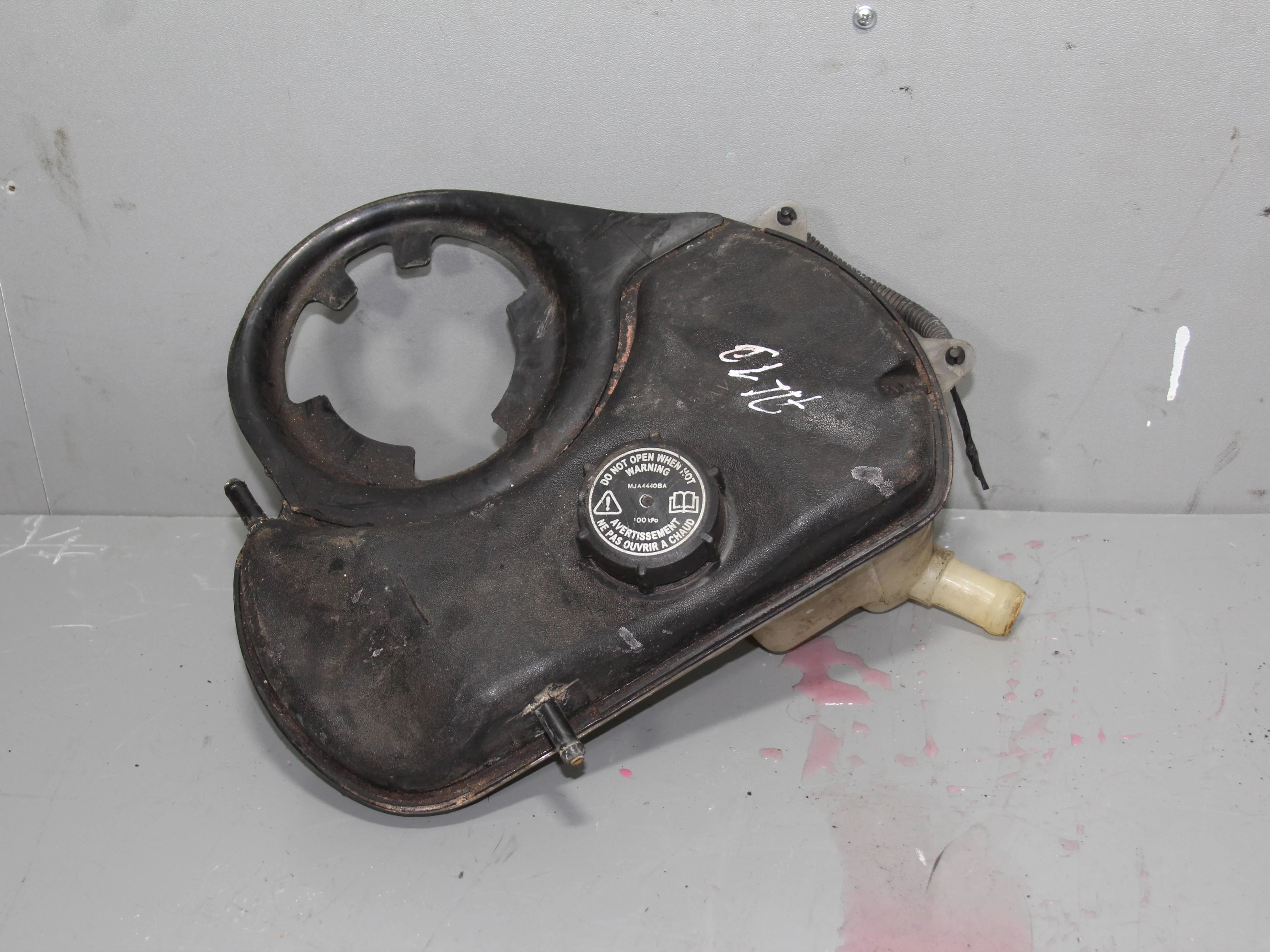 Бачок расширительный JAGUAR X-type I (2001—2009)