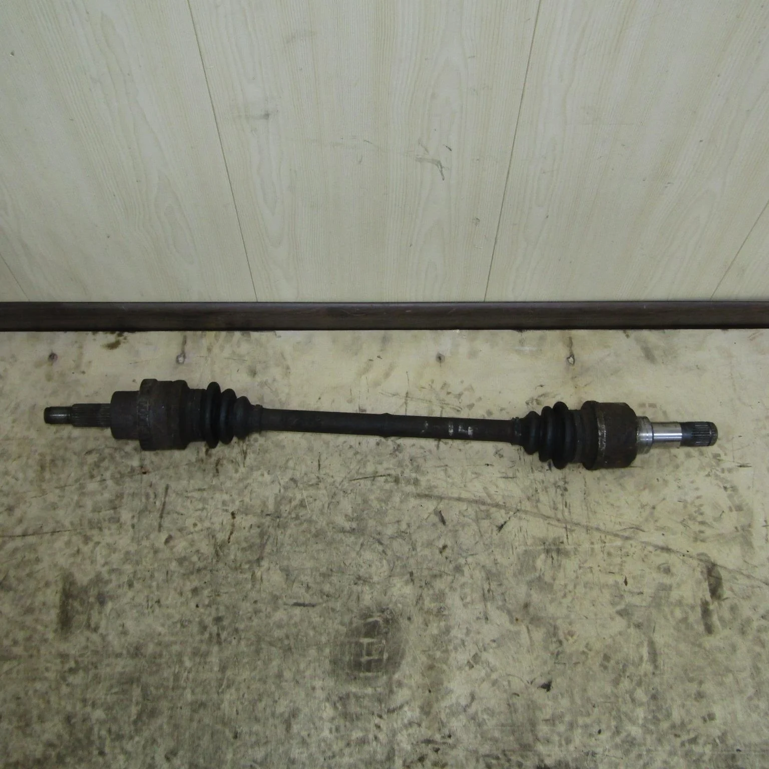 Полуось задняя левая (Привод) JAGUAR X-type I (20