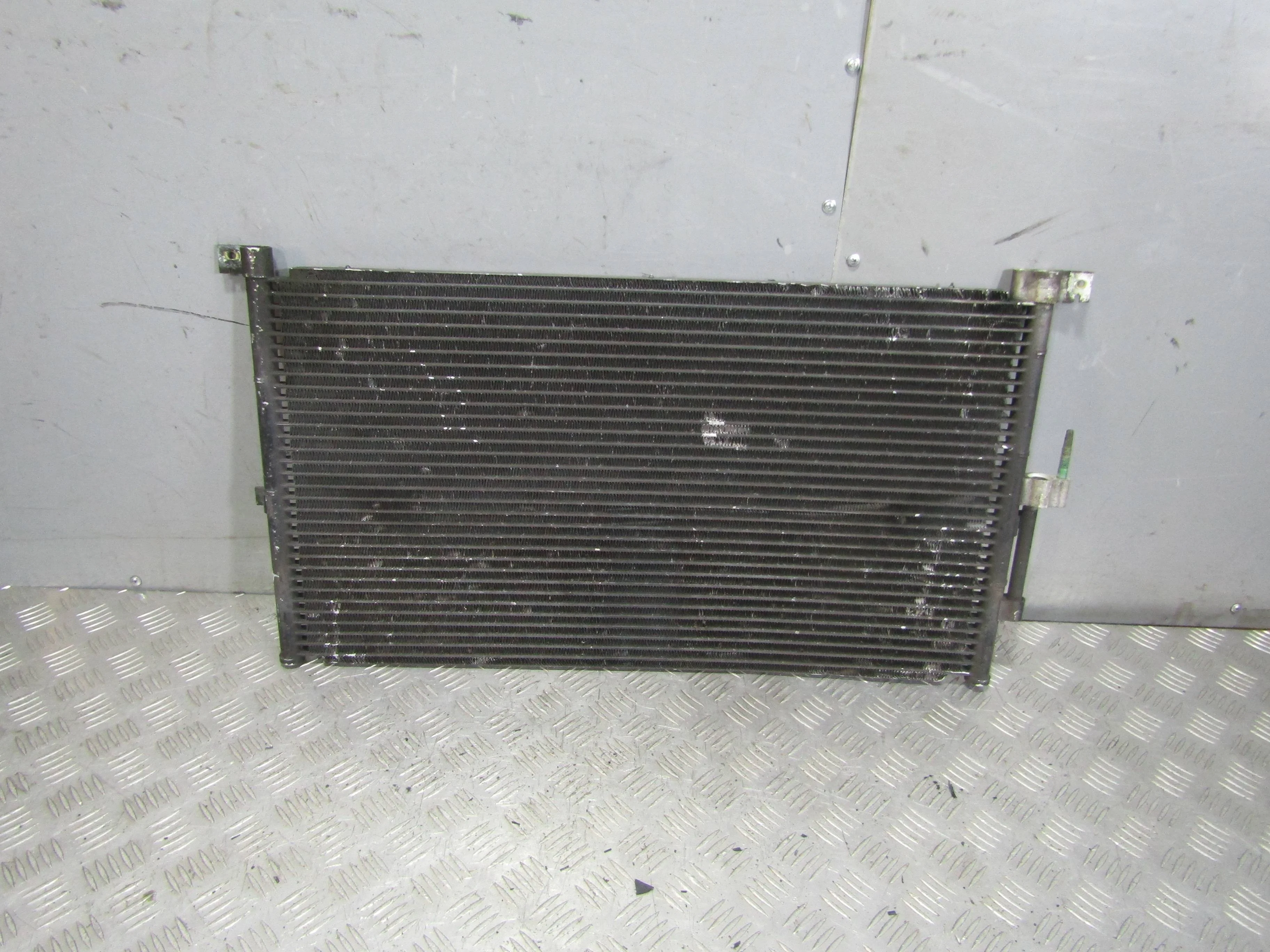 Радиатор кондиционера (конденсер) JAGUAR X-type I