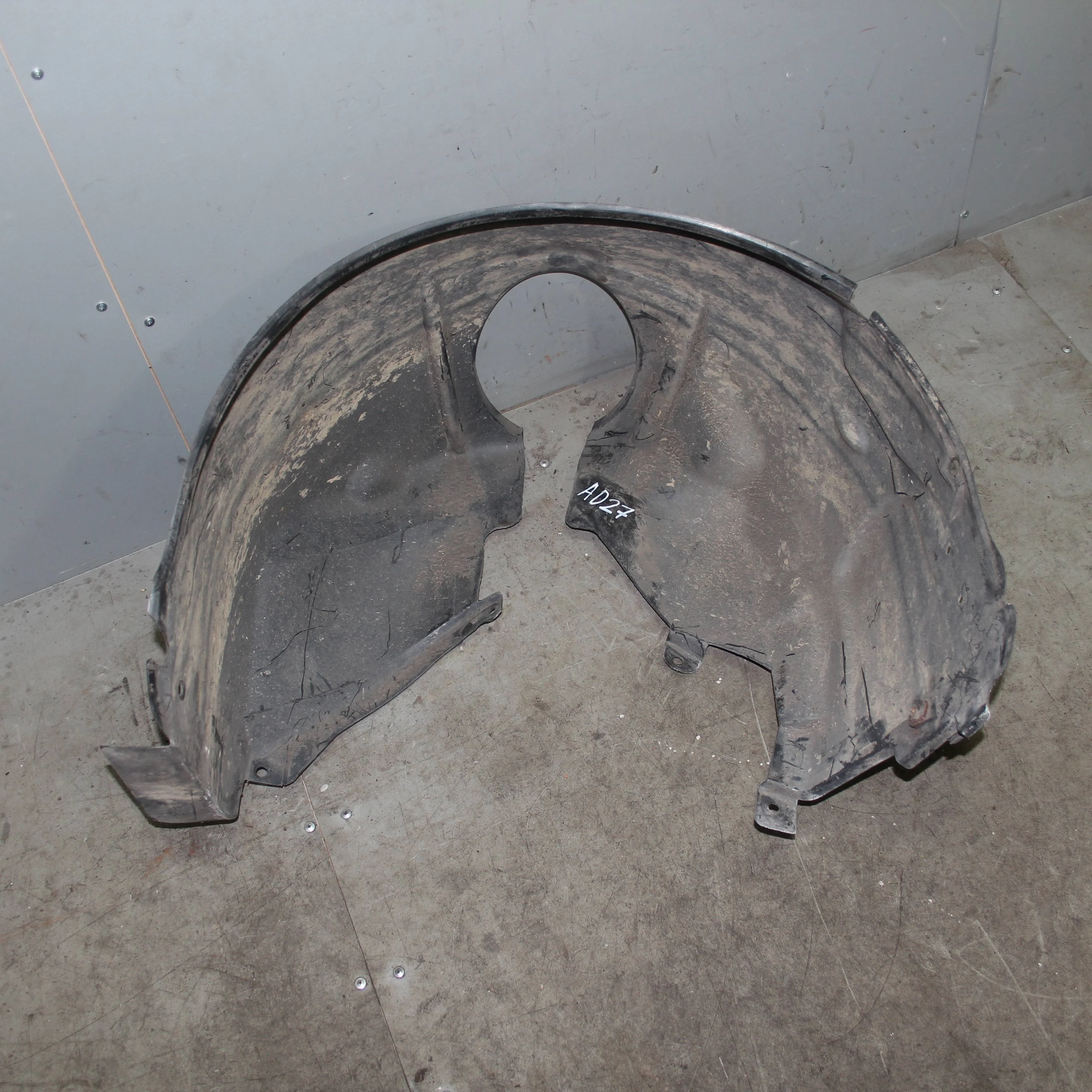 Подкрылок передний правый JAGUAR X-type I (2001—2