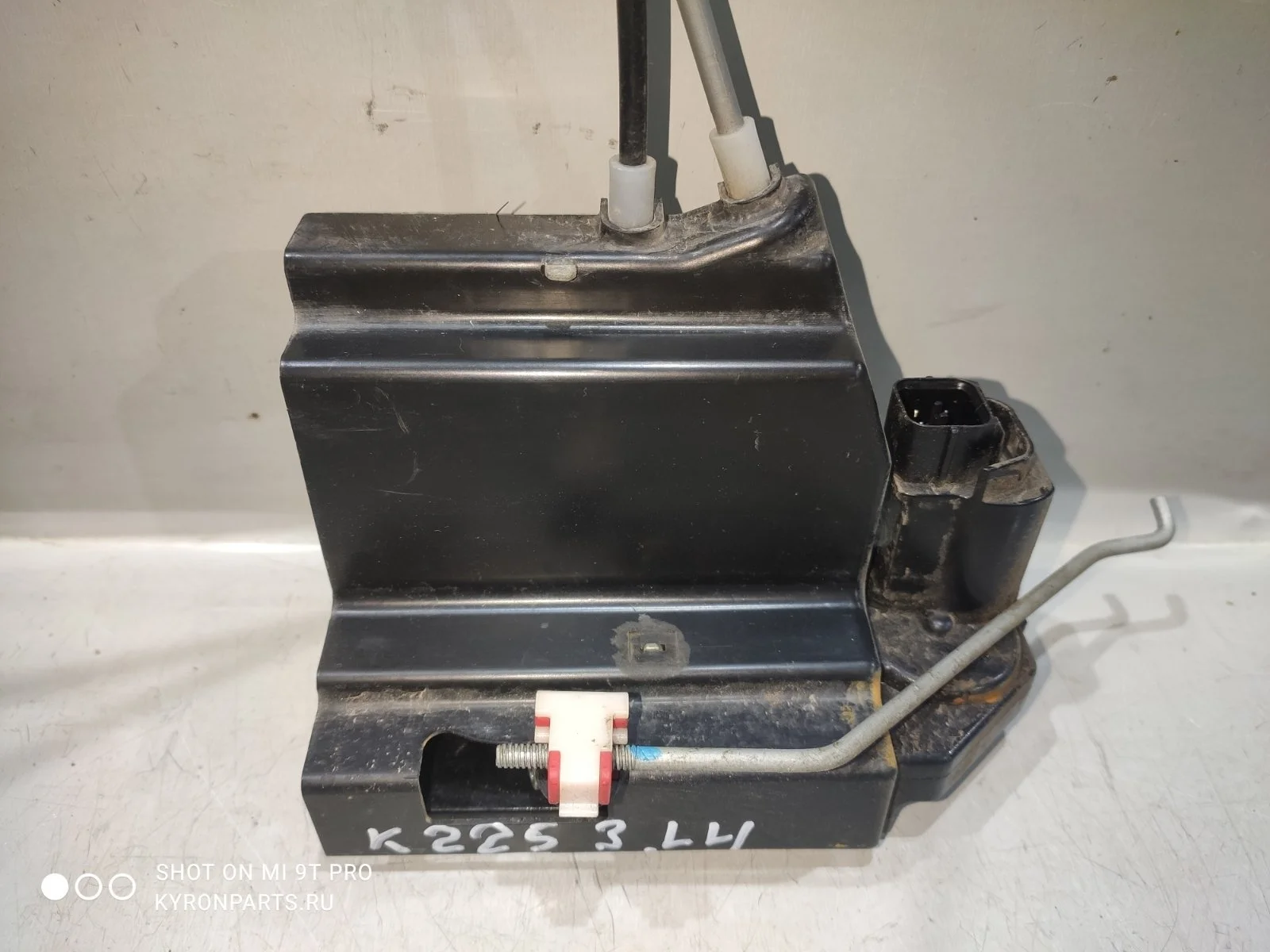 Замок двери SsangYong Kyron 2012 D130