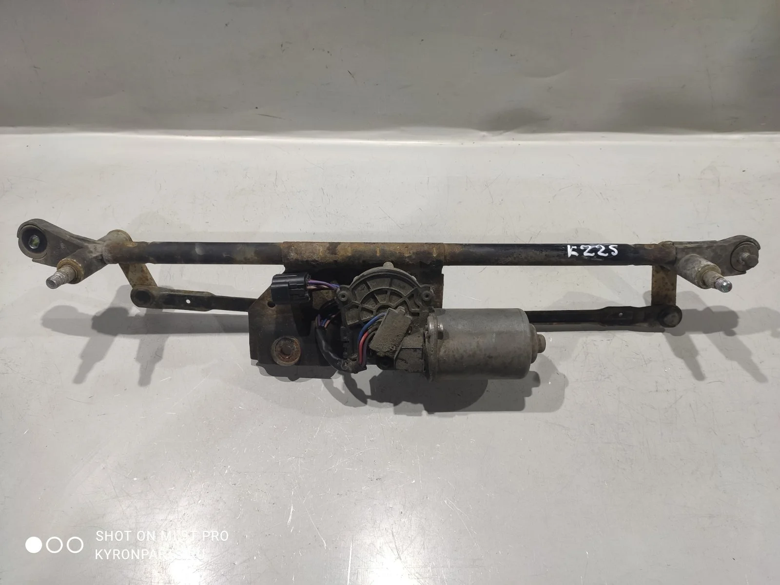 Стеклоочиститель SsangYong Kyron 2012 D130