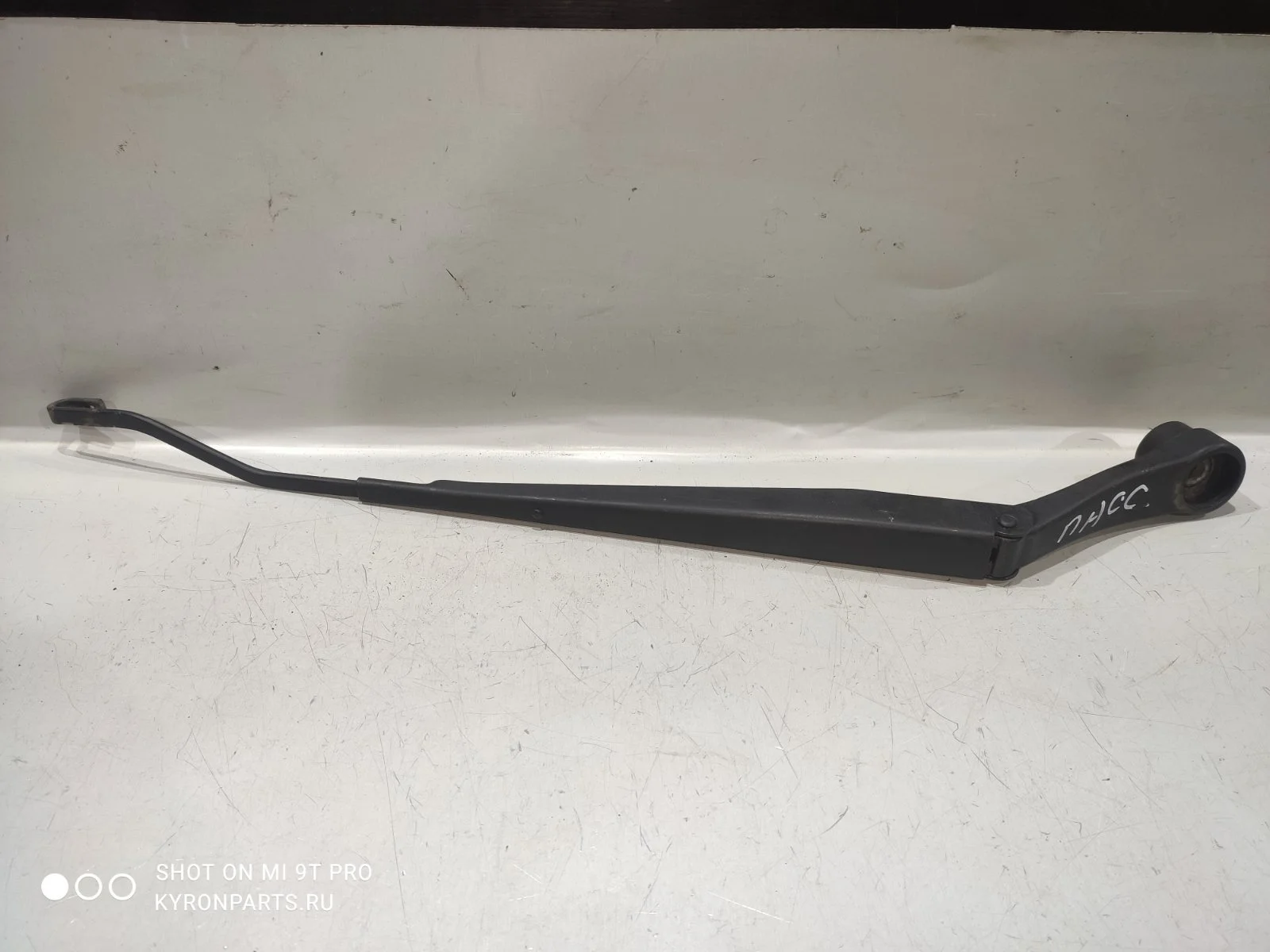 Поводок стеклоочистителя SsangYong Kyron 2012 D130