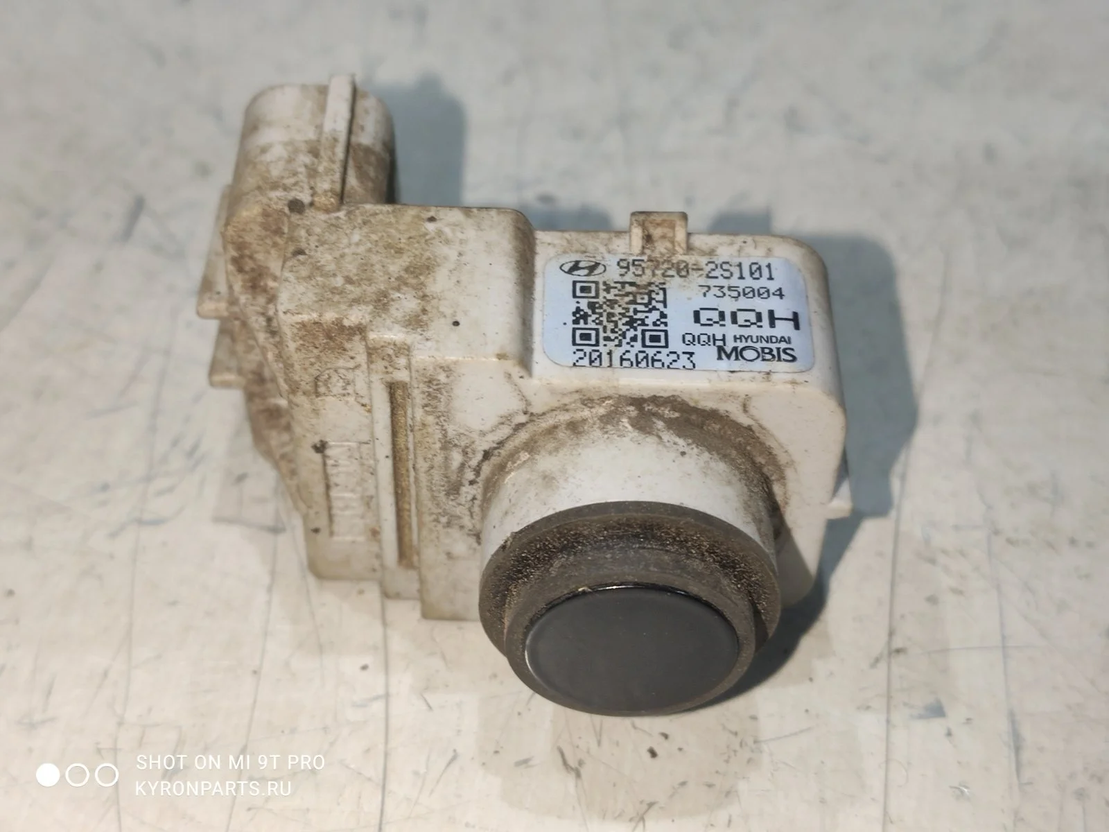 Датчик парктроника Hyundai IX35 2014 LM