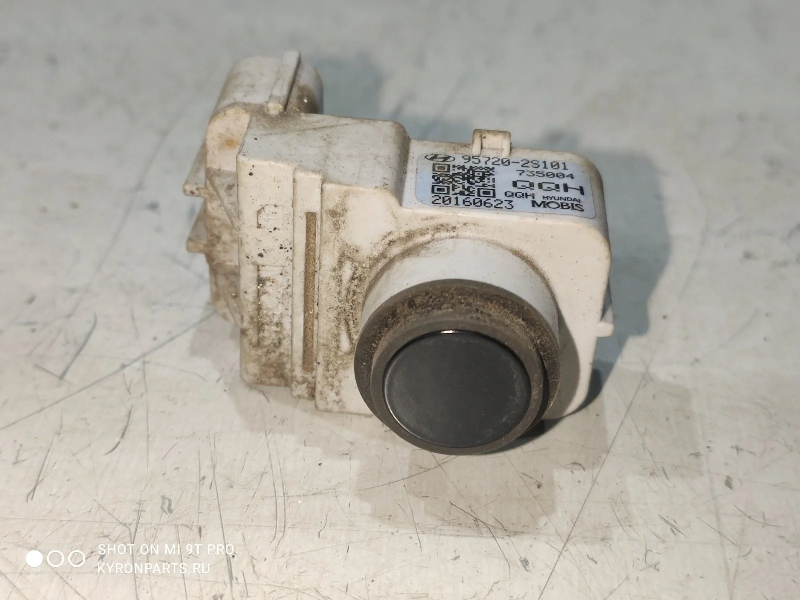 Датчик парктроника Hyundai IX35 2014 LM