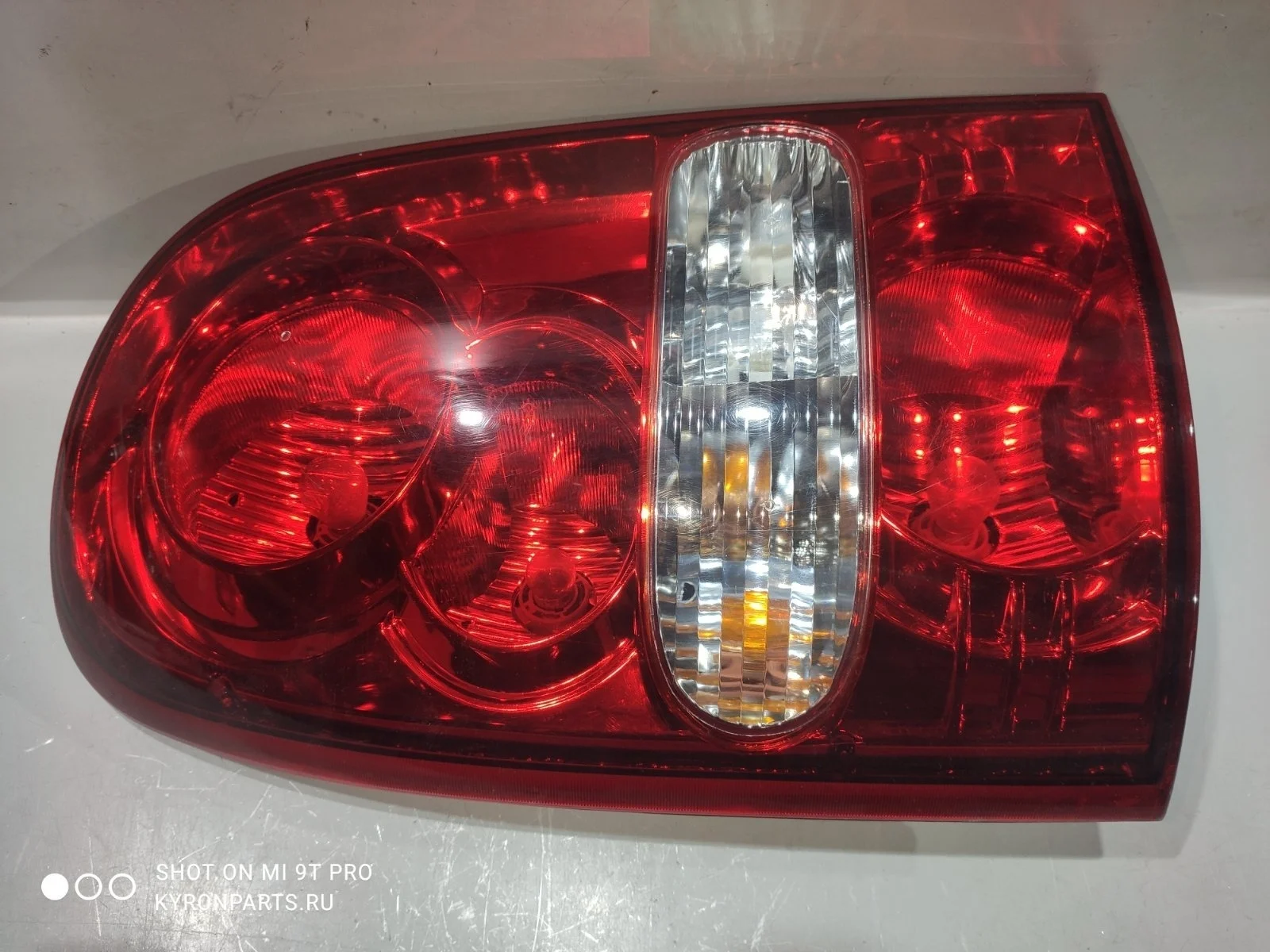 Фонарь SsangYong Rexton 2009 Y250