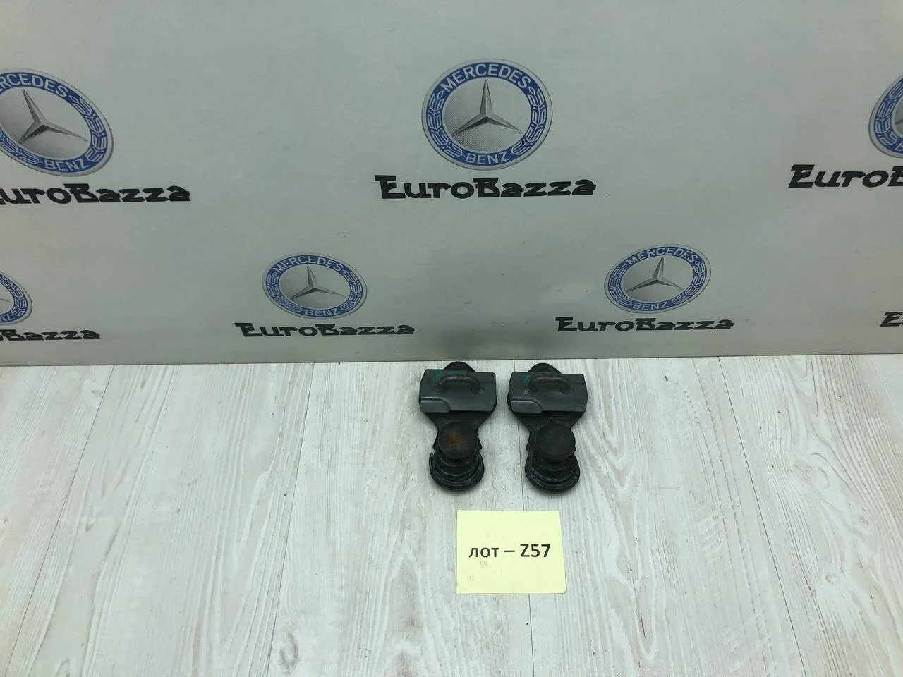 Замок капота верхний Mercedes X164