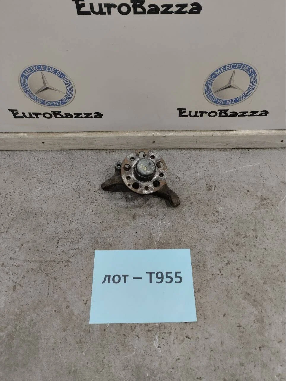 Поворотный кулак левый Mercedes W203