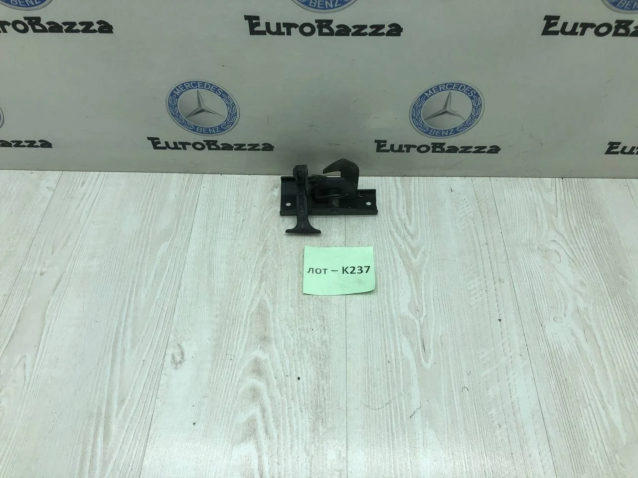 Замок капота Mercedes W211