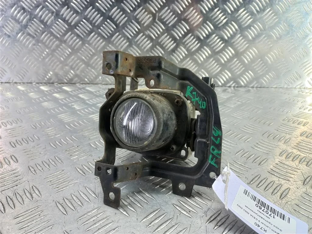 Фара противотуманная передняя MITSUBISHI LANCER I