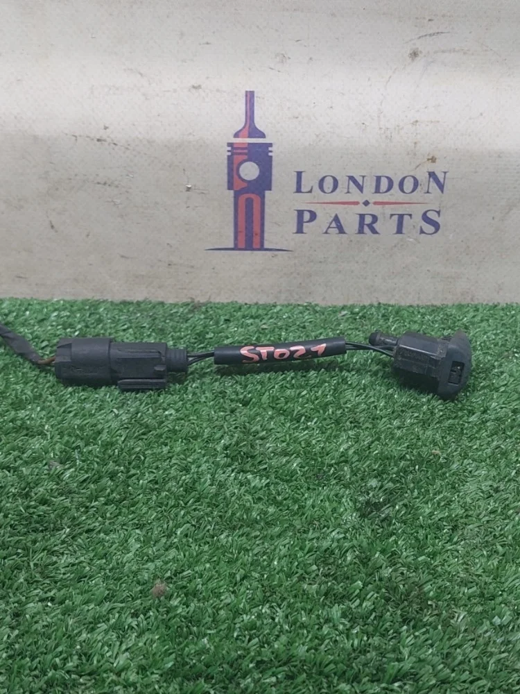 Форсунка омывателя BMW E60