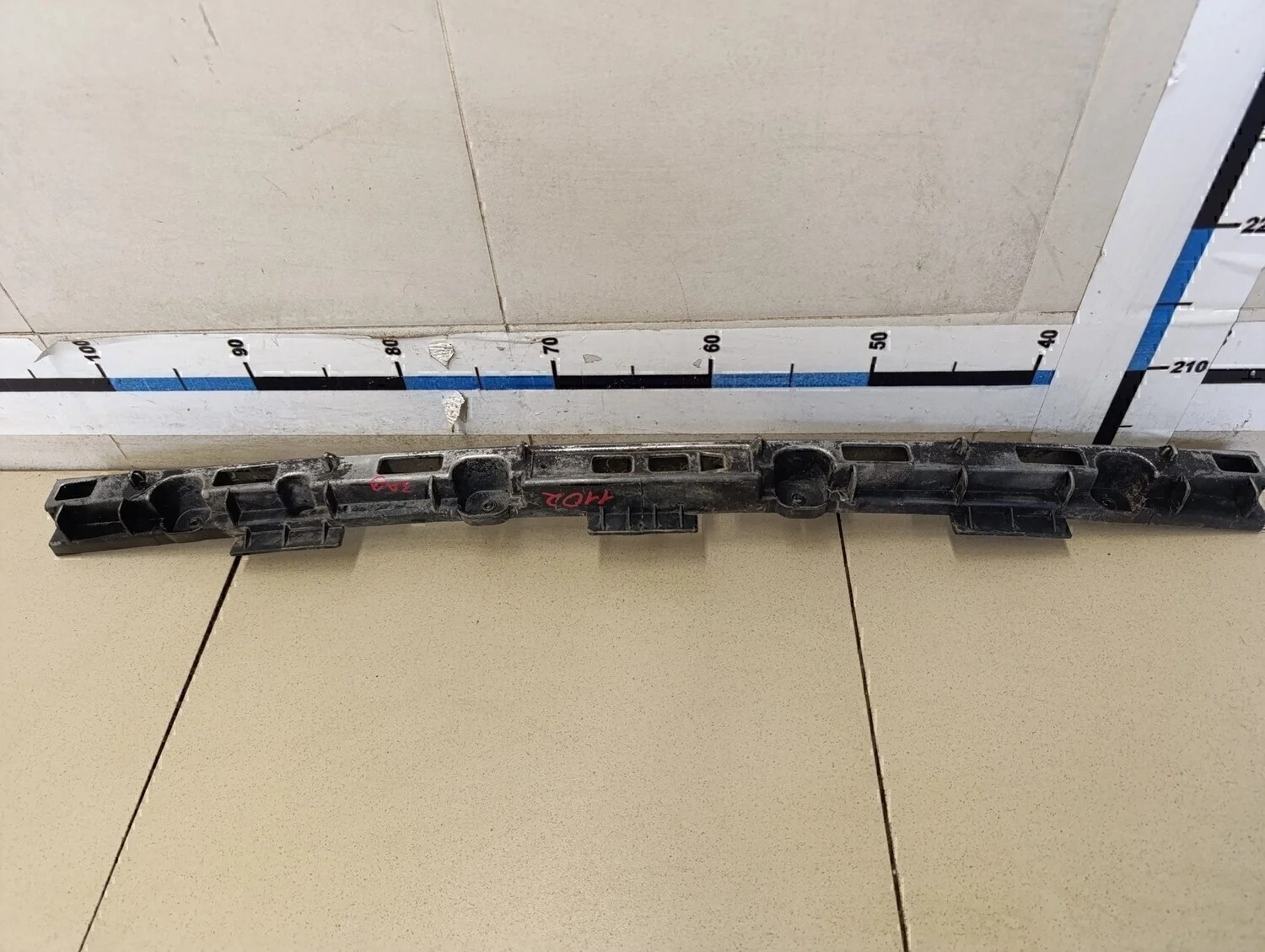 Направляющая заднего бампера Cruze 2009-2016