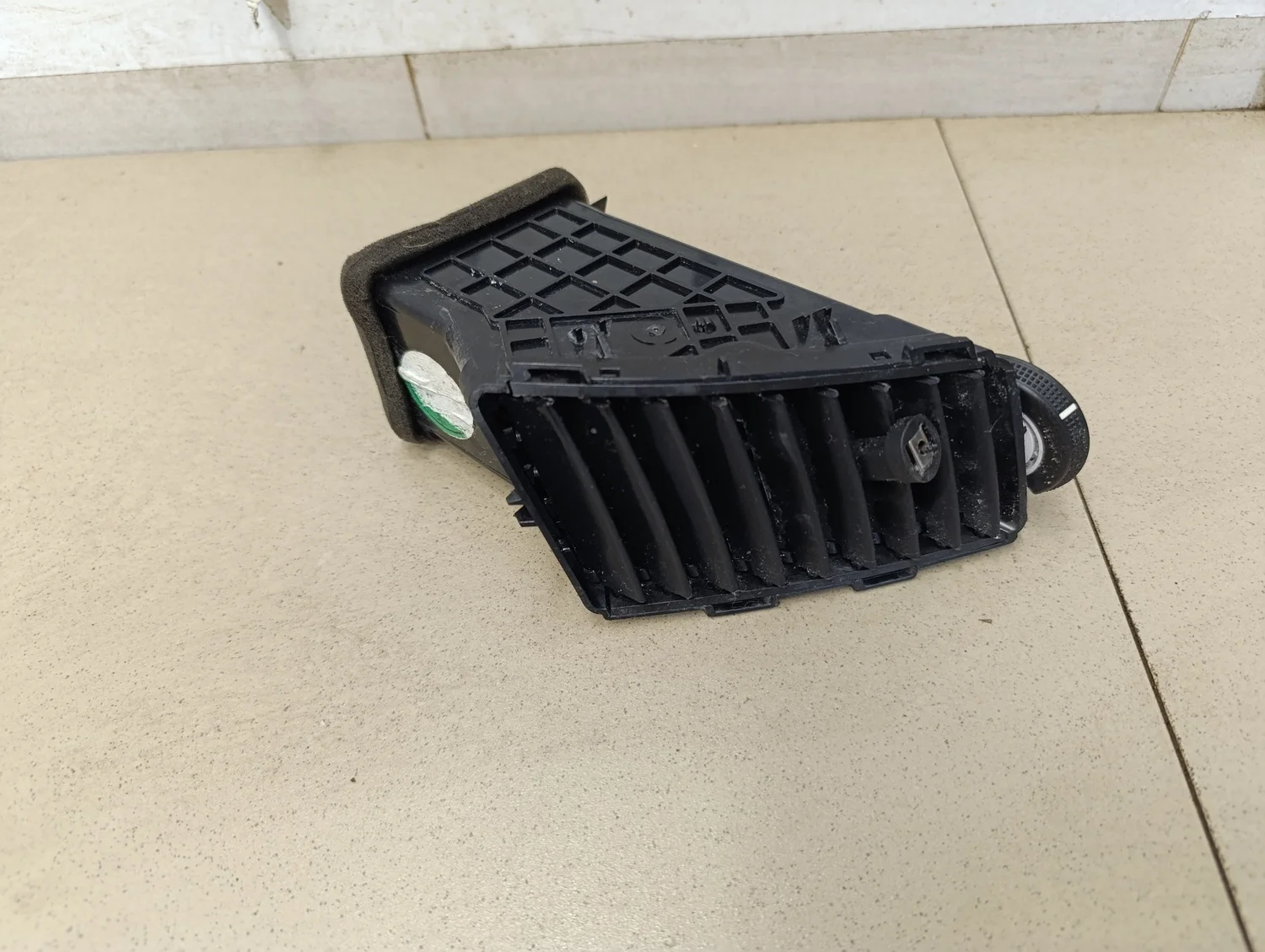 Дефлектор воздушный Cruze 2009-2016