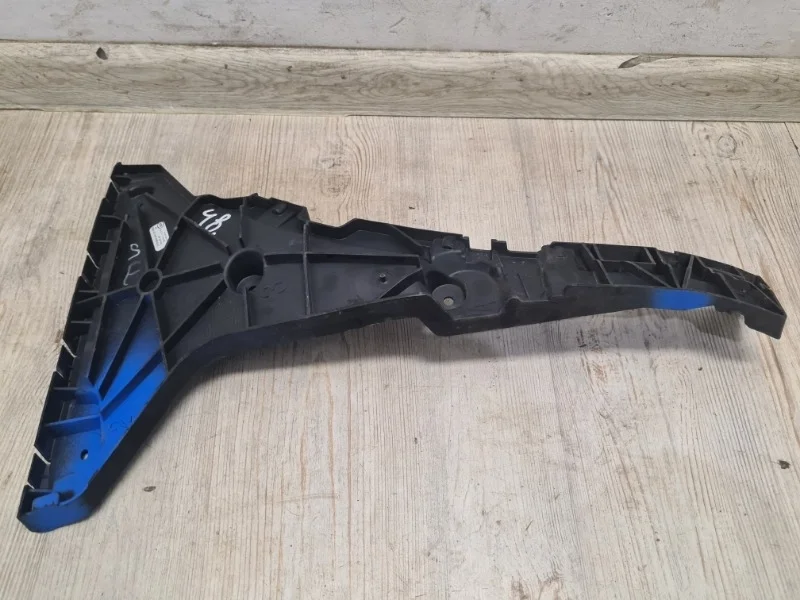 Направляющая бампера Audi Q5 S-line 2018 FY