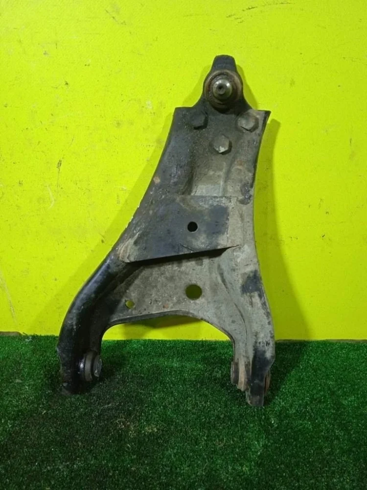 Рычаг Renault Duster 2013 545012815R X79 F4R400, передний левый