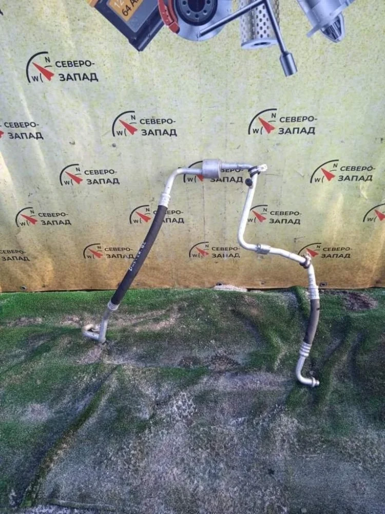 Трубка кондиционера Renault Duster 2013 924806386R X79 F4R400