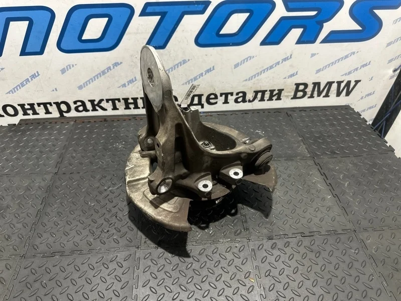 Кулак поворотный Bmw X5 2014 33326879101 F15 N63B44B, задний левый