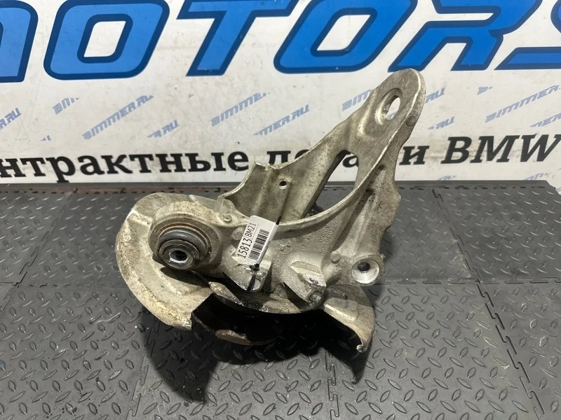 Кулак поворотный BMW Х5 33326879102 F15 N63B44B, задний правый