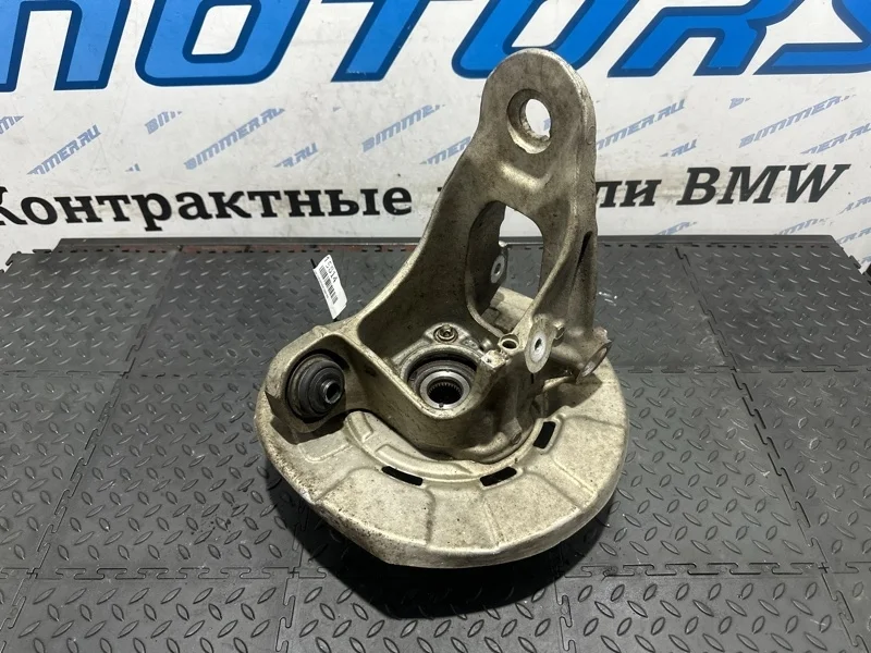 Кулак поворотный Bmw Х5 33326879101 F15 N63B44B, задний левый