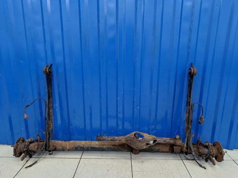 Балка подвески Nissan Primera 2000 55501BM420 P11 1.8 QG18DE, задняя