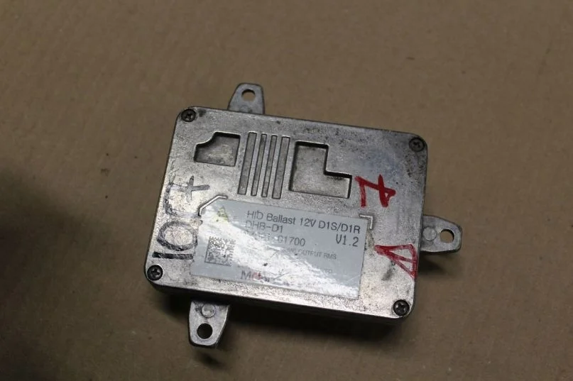 Блок ксеноновой лампы для Hyundai Santa Fe DM 2012-2018