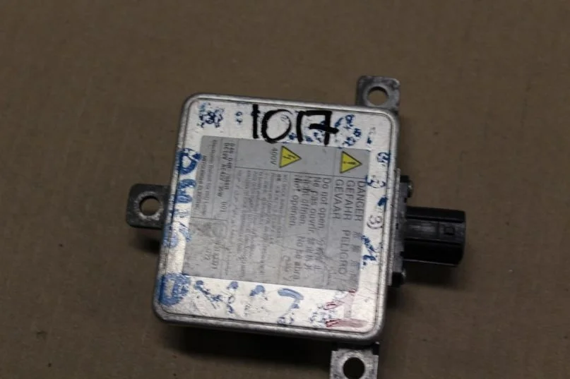 Блок ксеноновой лампы для Mitsubishi Outlander GF 2012-