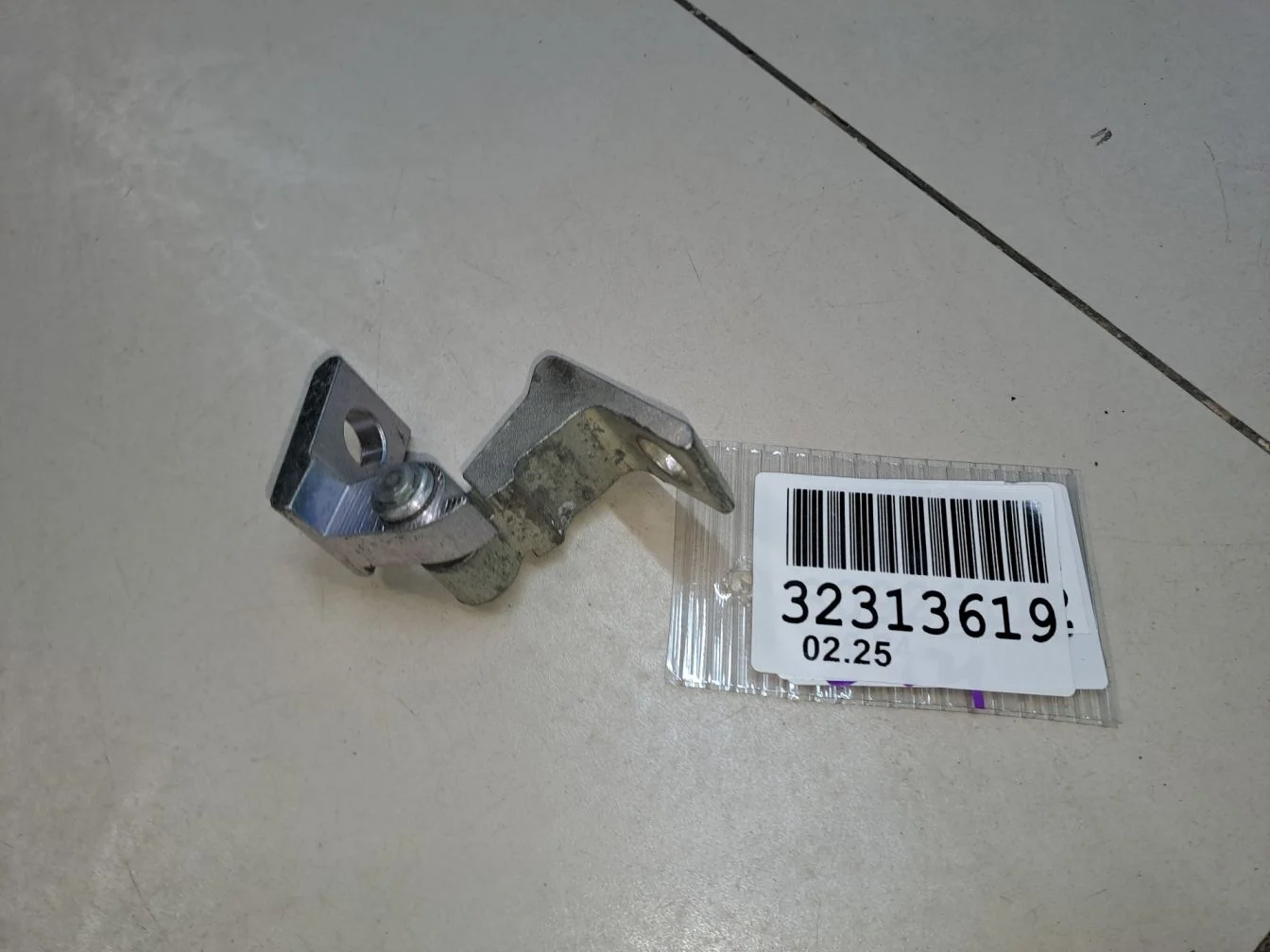 Петля двери передней правой верхняя для Volkswagen Transporter T6 2015-