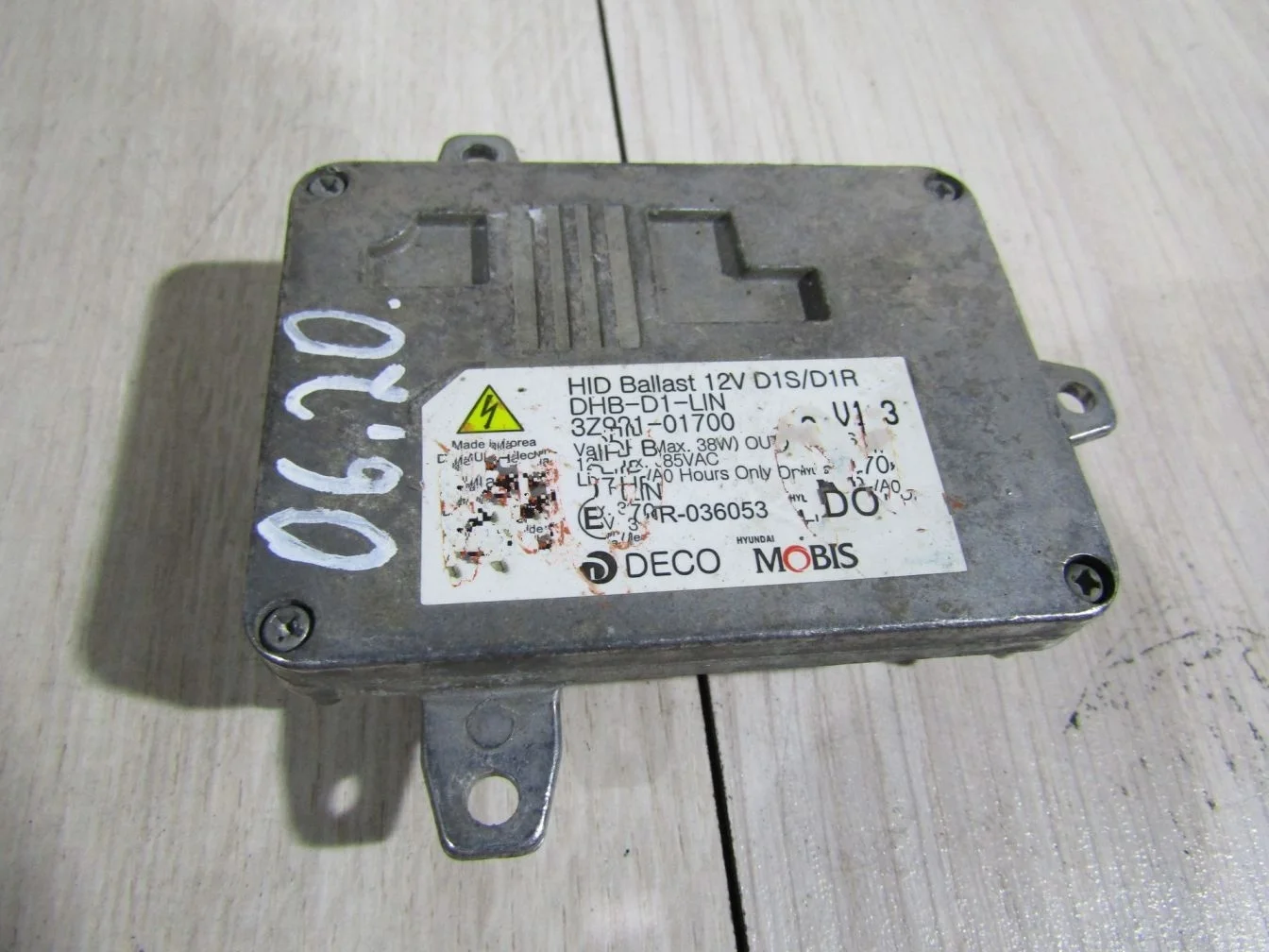 Блок ксеноновой лампы для Hyundai Santa Fe DM 2012-2018