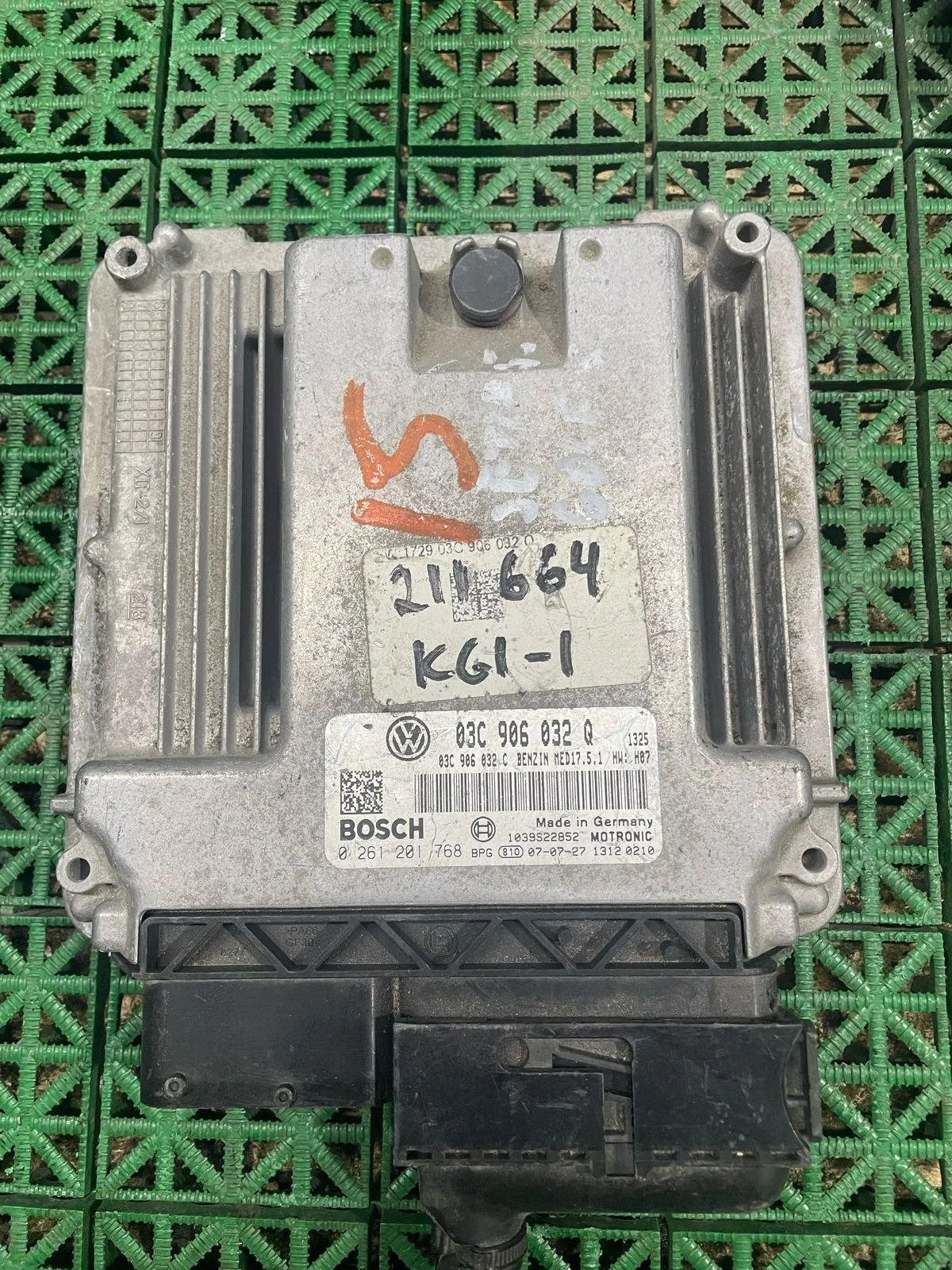 Блок управления двигателя ДВС ЭБУ VOLKSWAGEN GOLF 5 1,4 TSI BMY 2003- б/у GOLF 5(2004-2009);PASSAT B6(2005-2010)